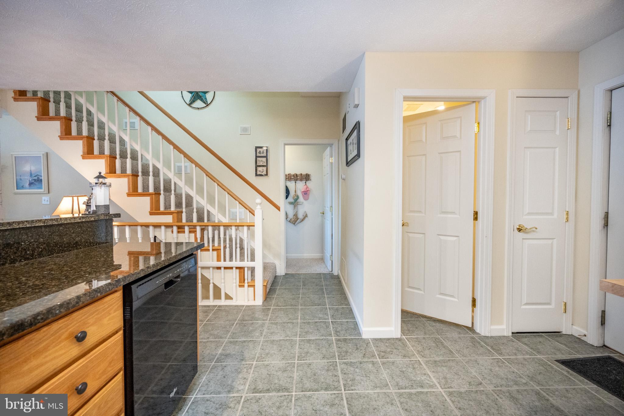 DEEP CREEK LAKE - Residential