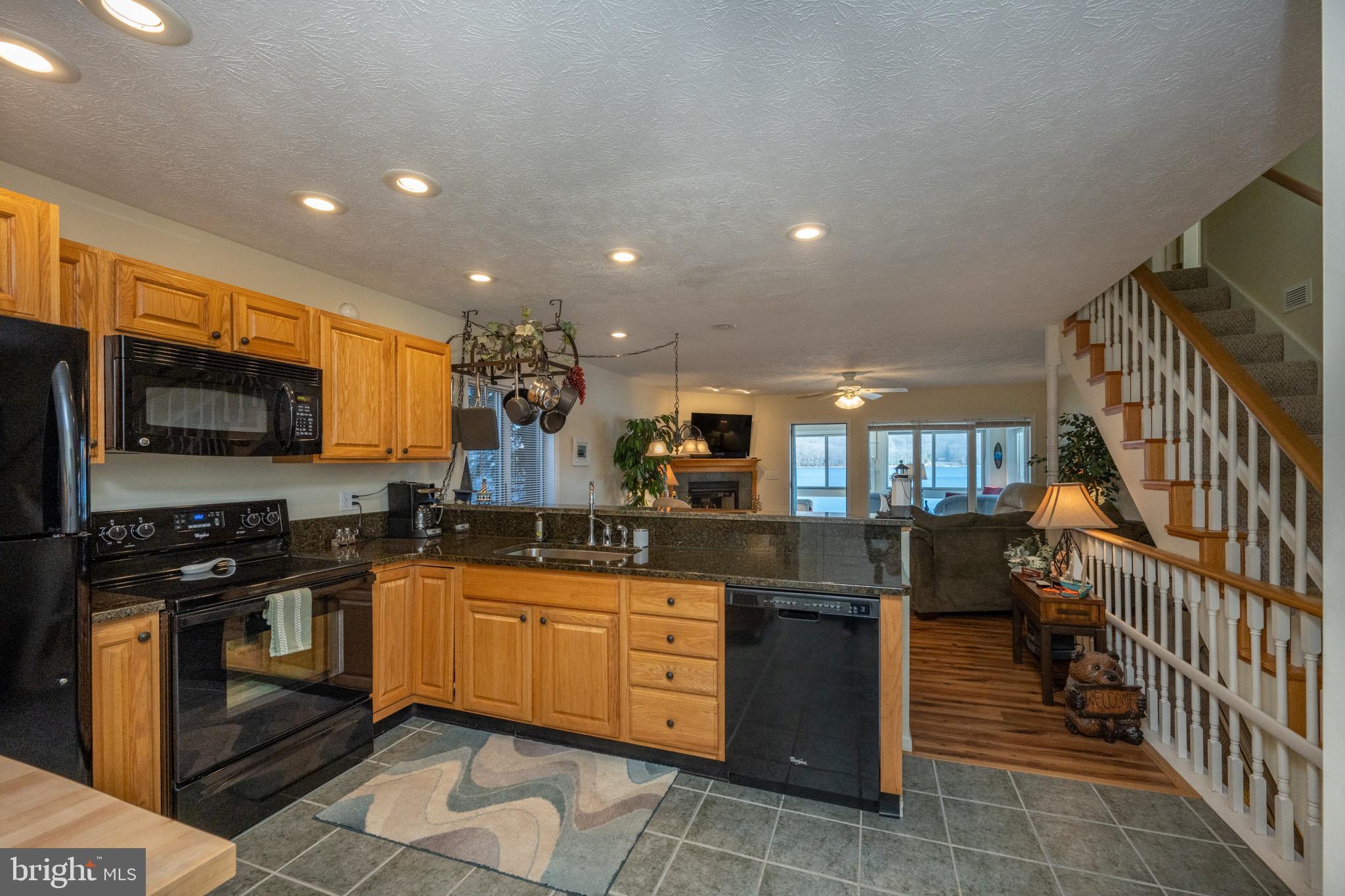 DEEP CREEK LAKE - Residential