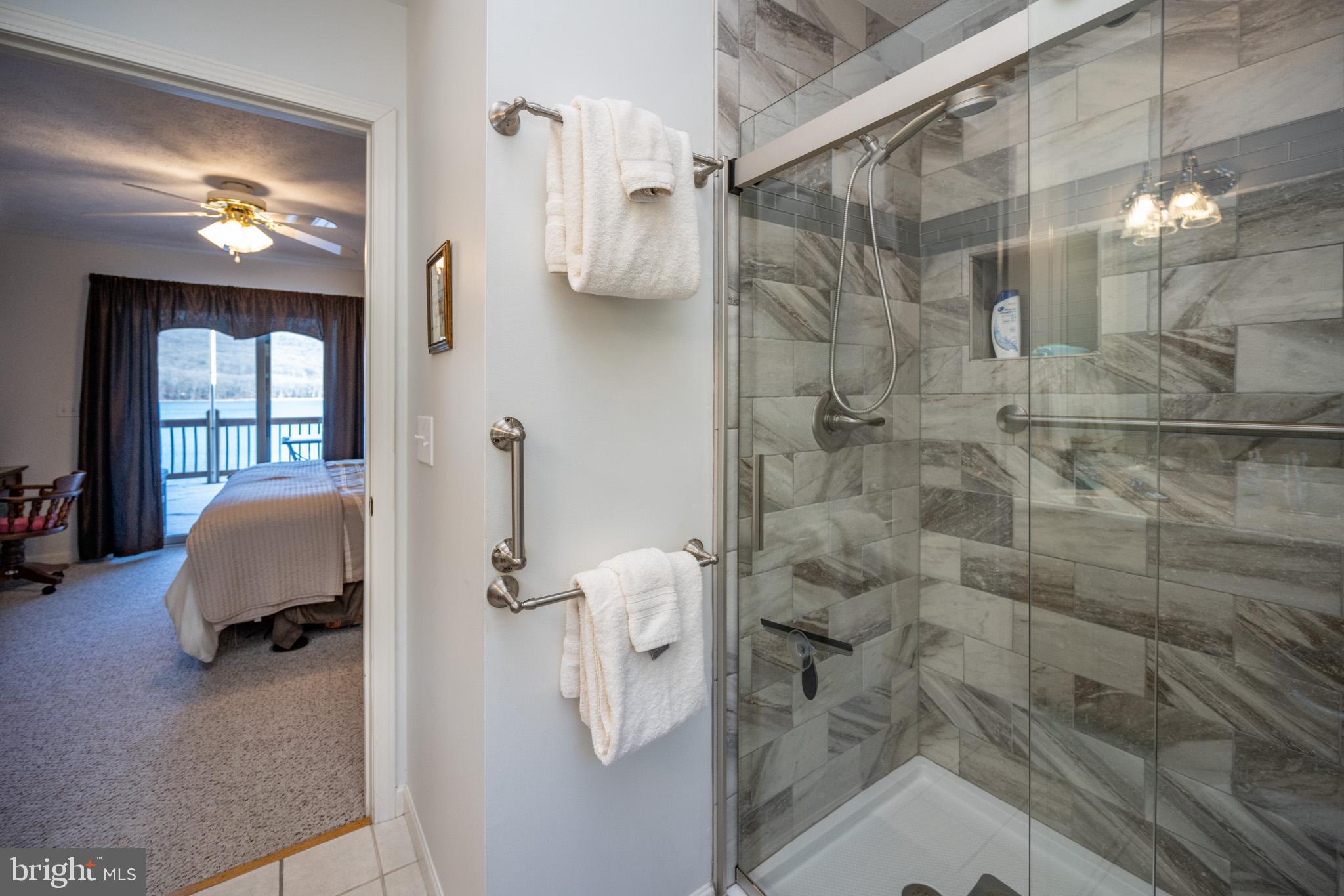 DEEP CREEK LAKE - Residential