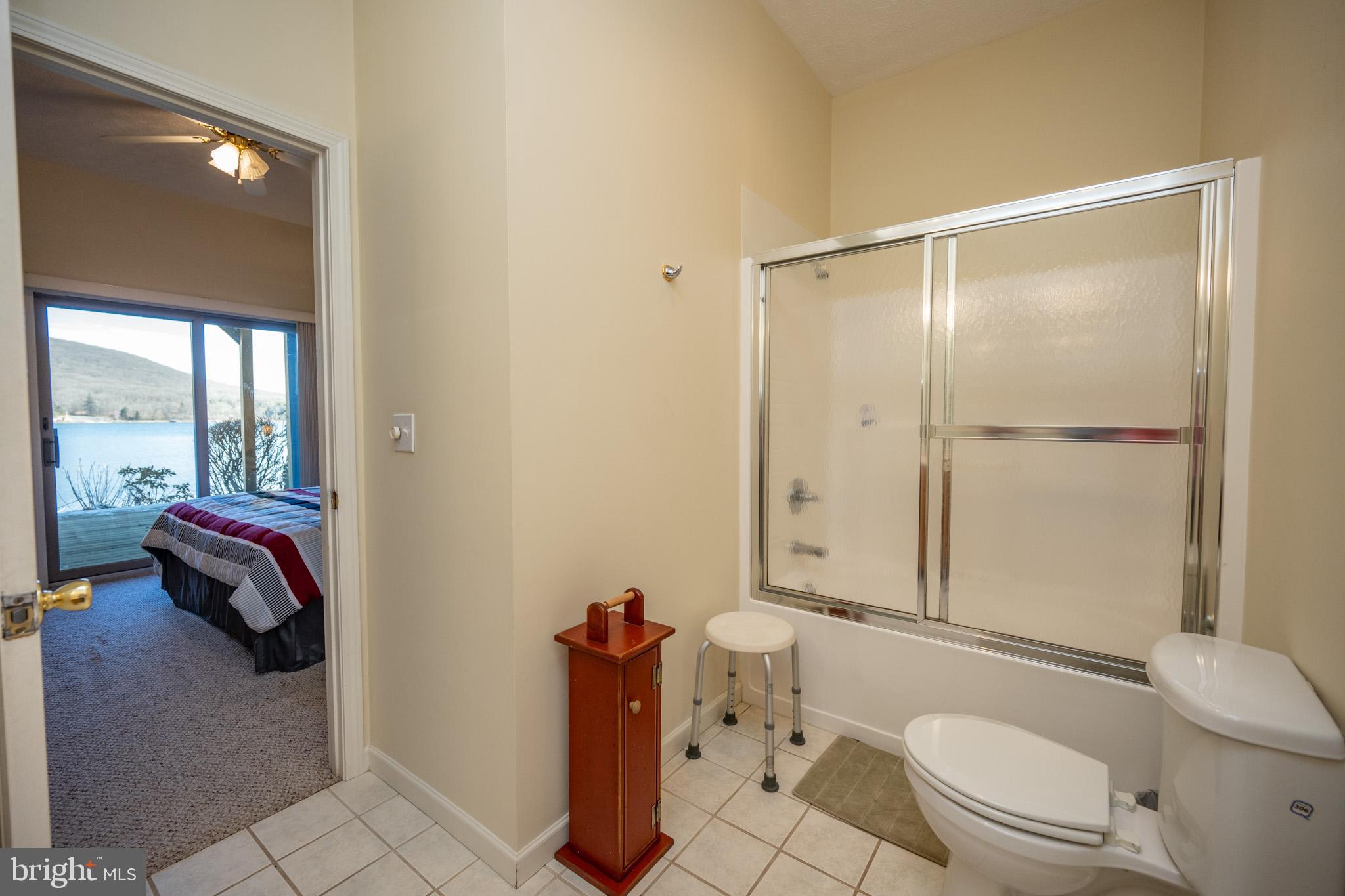 DEEP CREEK LAKE - Residential