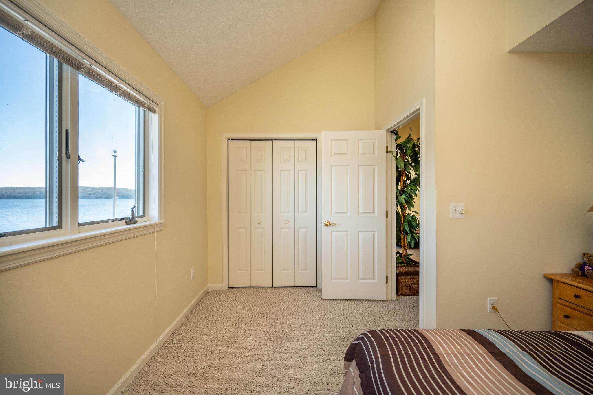 DEEP CREEK LAKE - Residential