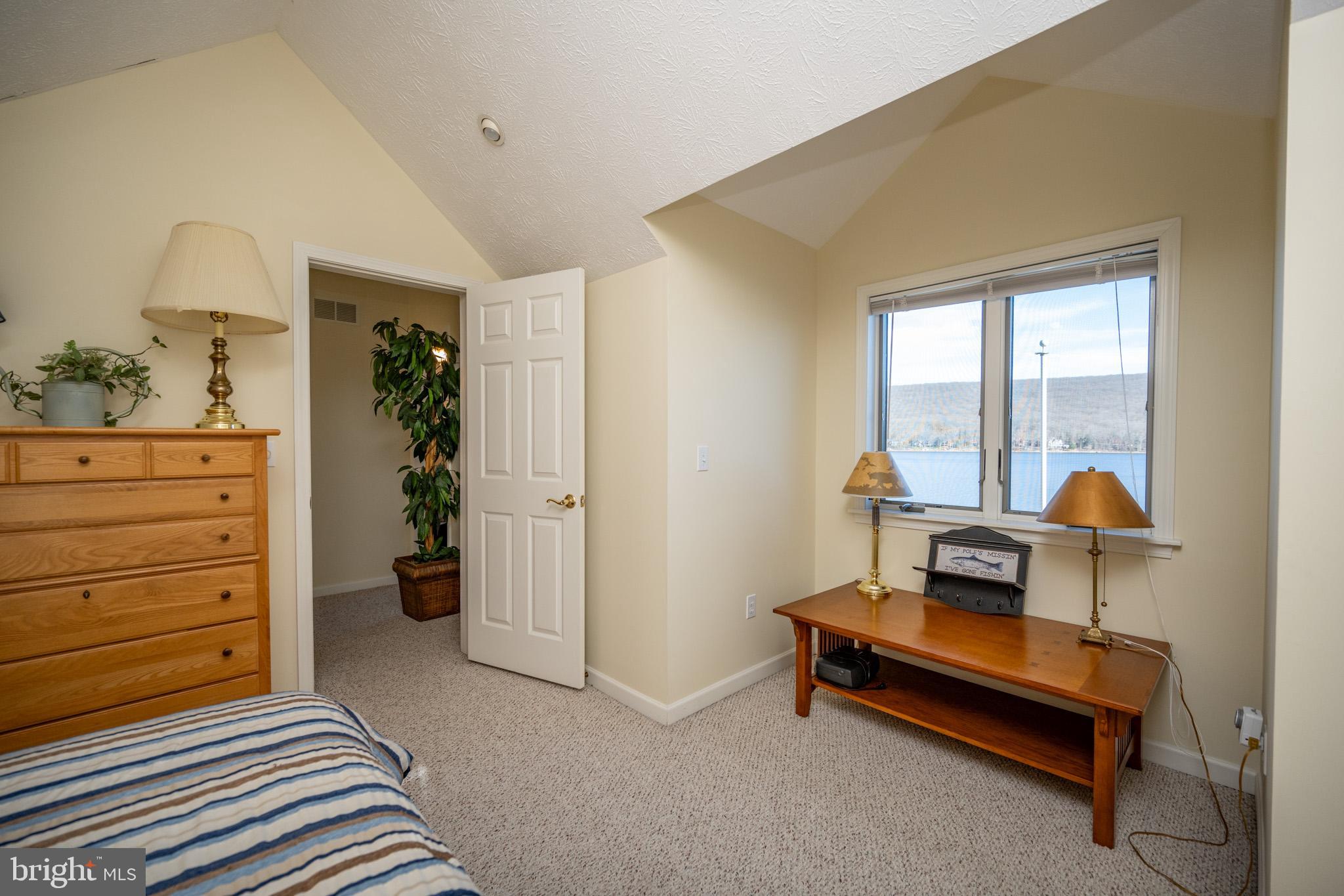 DEEP CREEK LAKE - Residential