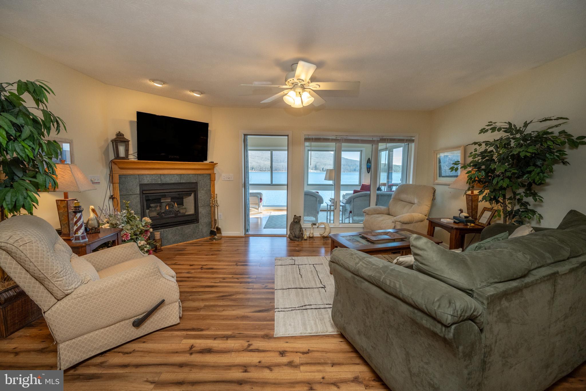 DEEP CREEK LAKE - Residential