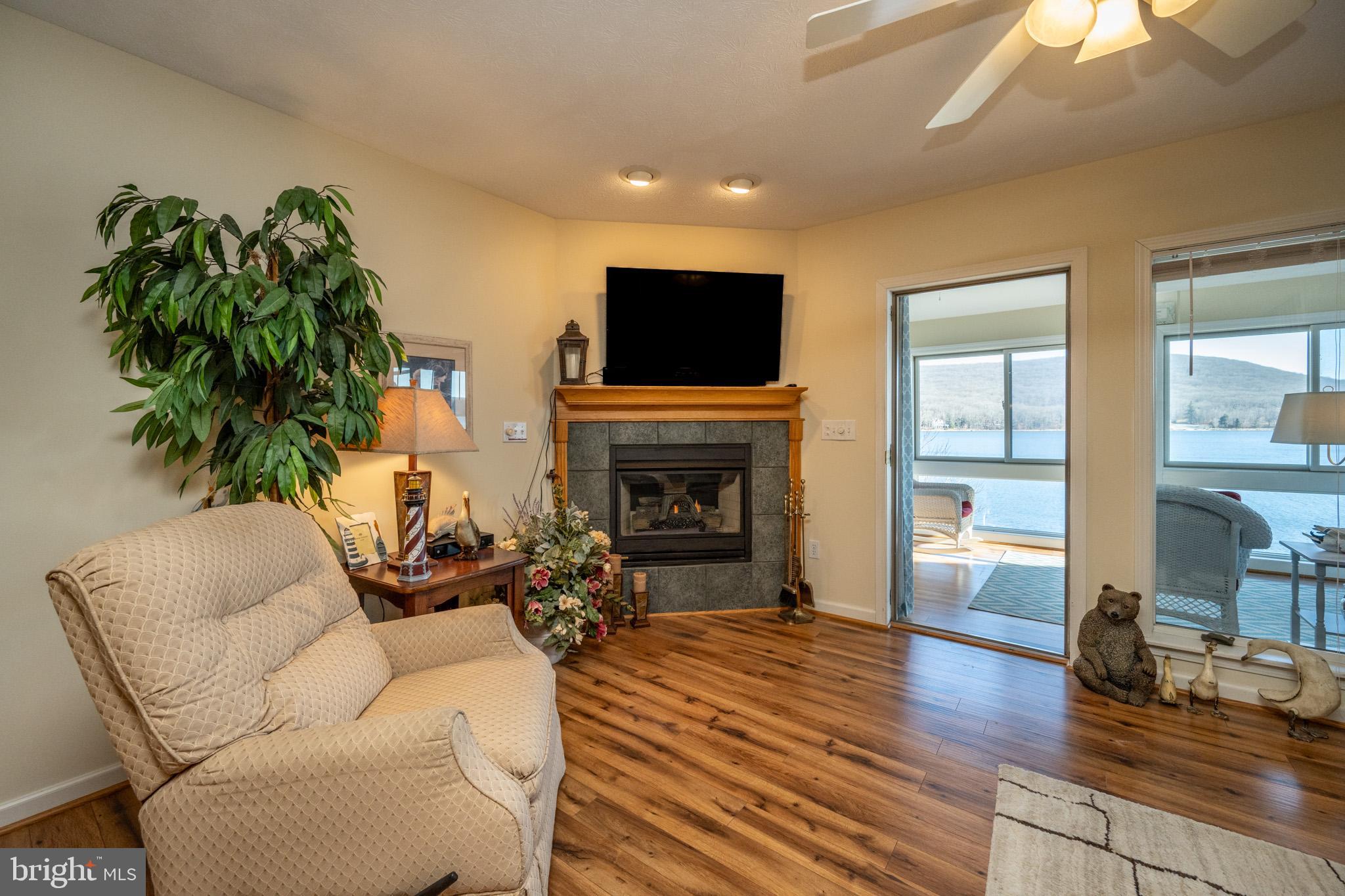 DEEP CREEK LAKE - Residential