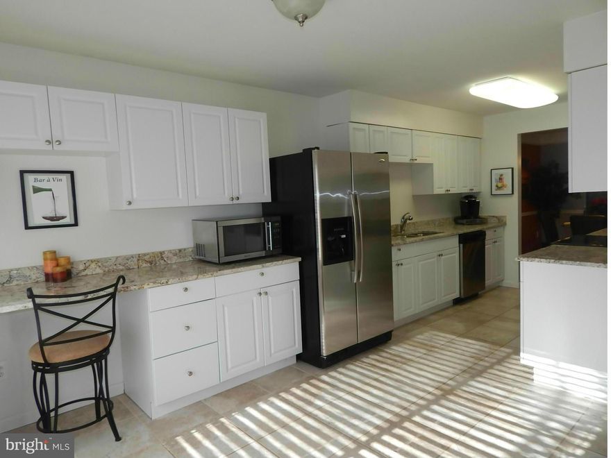 COMPLETELY RENOVATED INSIDE!!! *** ONLY 1.2 MILES FROM NEW METRO STOP *** GORGEOUS 3 LEVEL HOME IN THE HEART OF RESTON *** GOLF COURSE COMMUNITY  & CLOSE TO EVERYTHING *** VERY LARGE KITCHEN w/ NEW CABINETS, GRANITE COUNTER TOPS, LG CERAMIC TILE, BUILT-IN WINE COOLER*** MAIN LVL: NEW HRDWD FLOORS *** UPSTAIRS:  GLAMOROUS BATHS w/ QUALITY CRAFTSMANSHIP *** NEW AC UNIT & FURNACE (Installed 3/10/14)