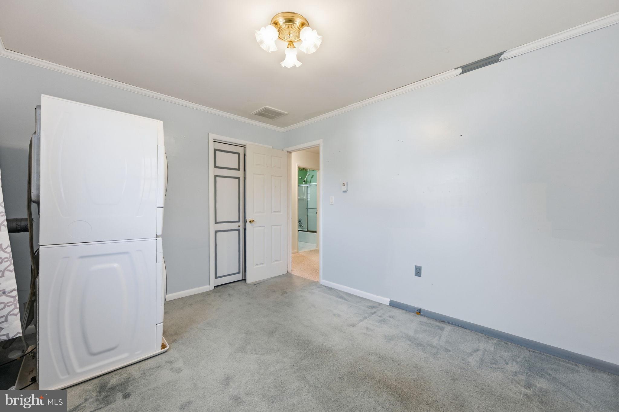 UNIONTOWN - Residential