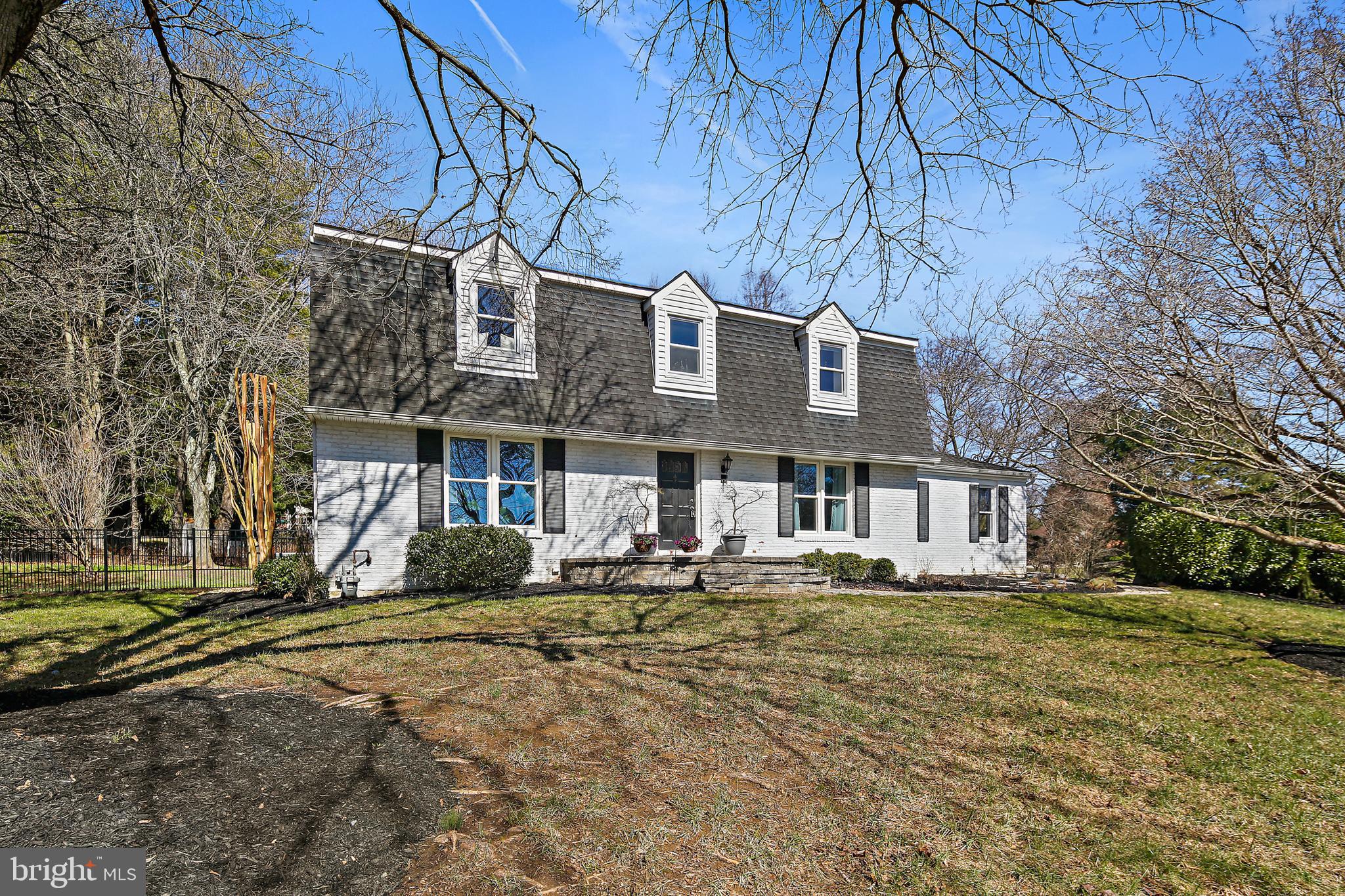 VALLEY HILLS - Residential