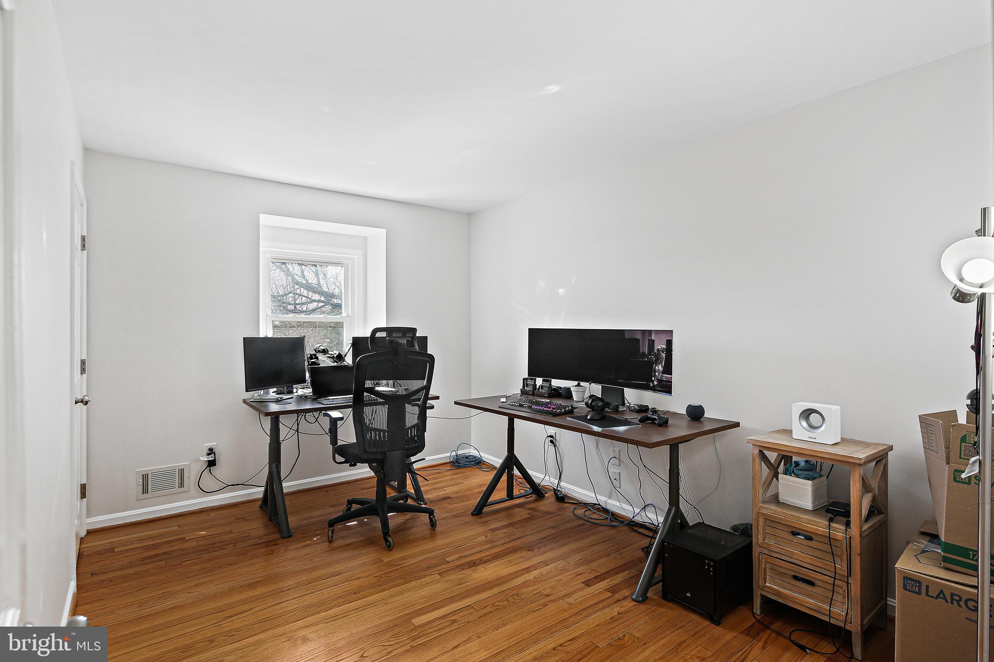 VALLEY HILLS - Residential