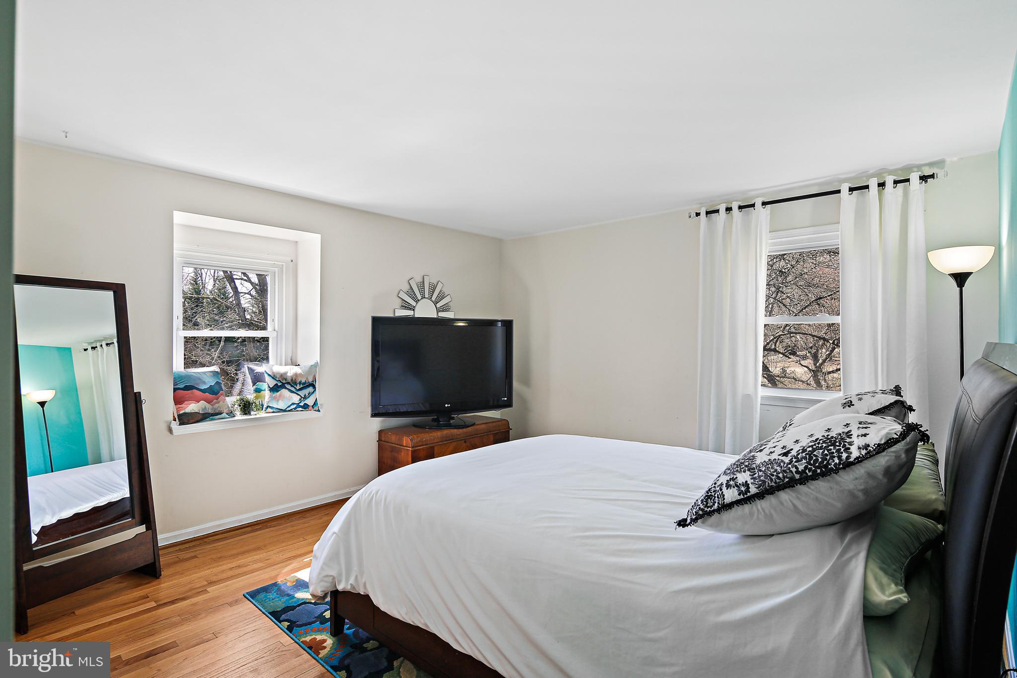 VALLEY HILLS - Residential