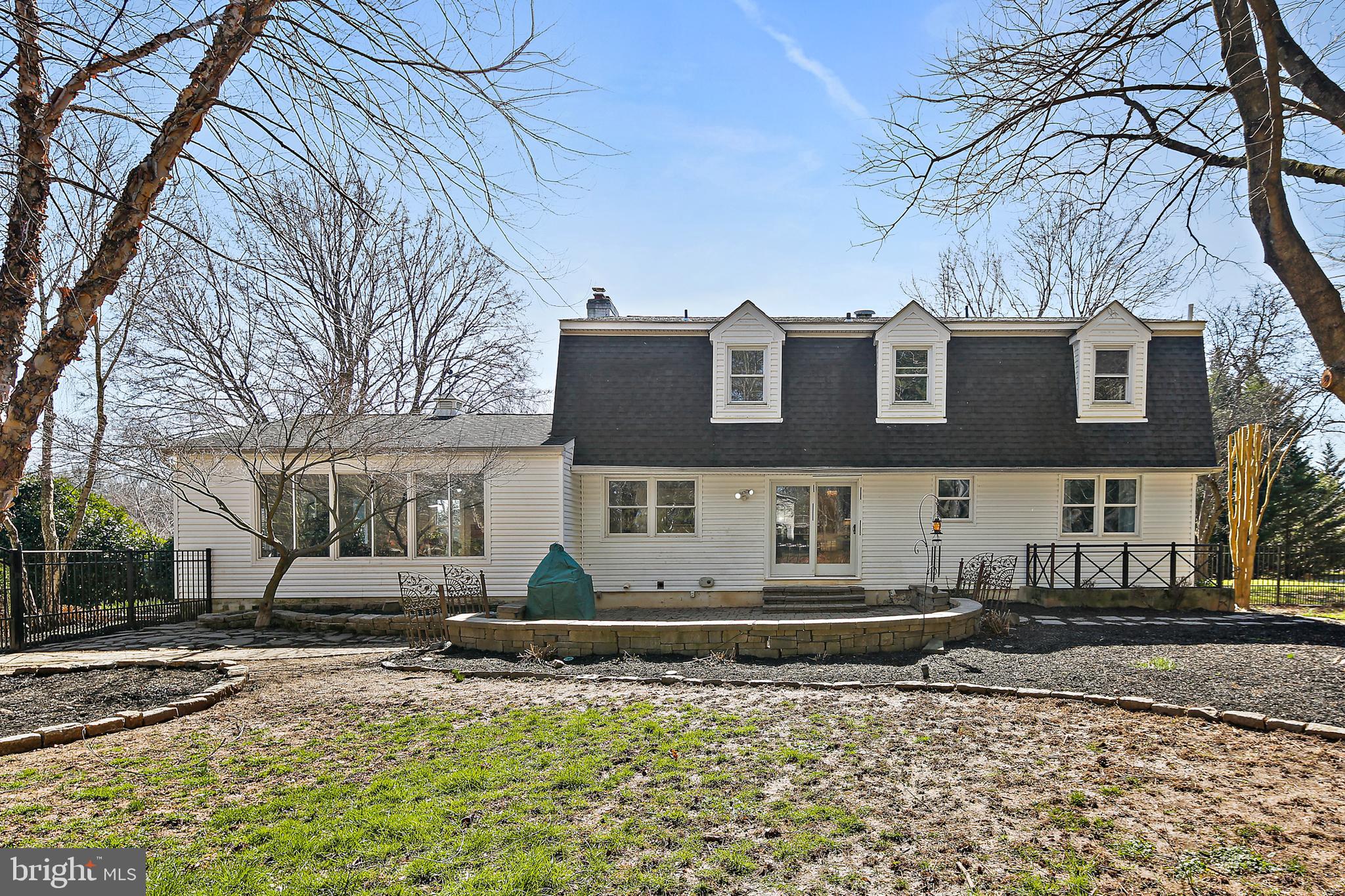 VALLEY HILLS - Residential