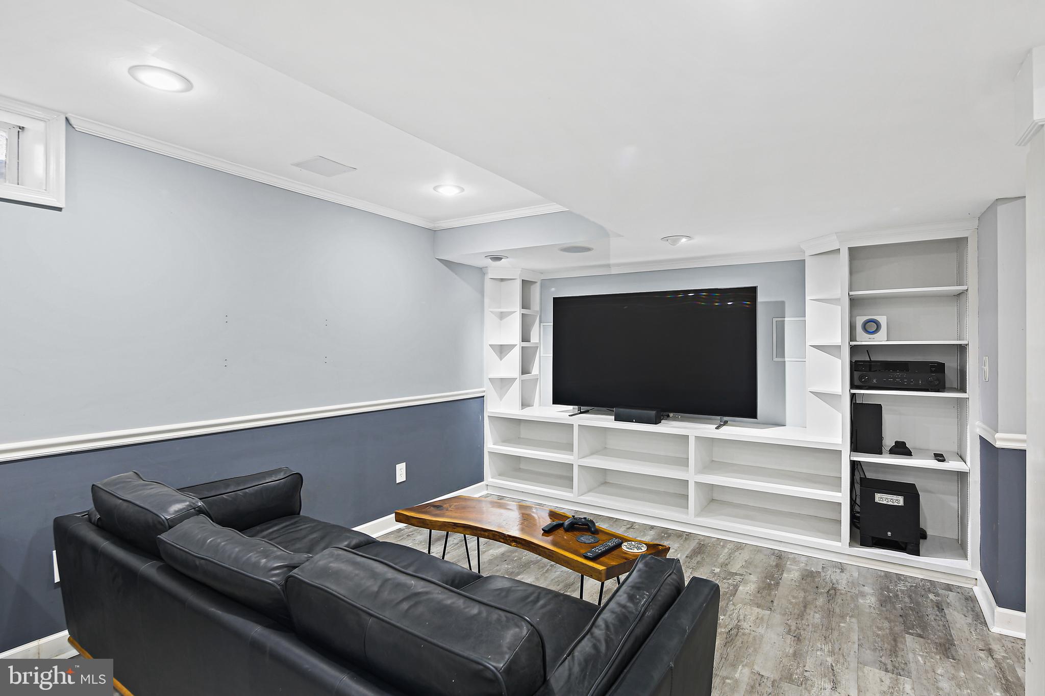 VALLEY HILLS - Residential