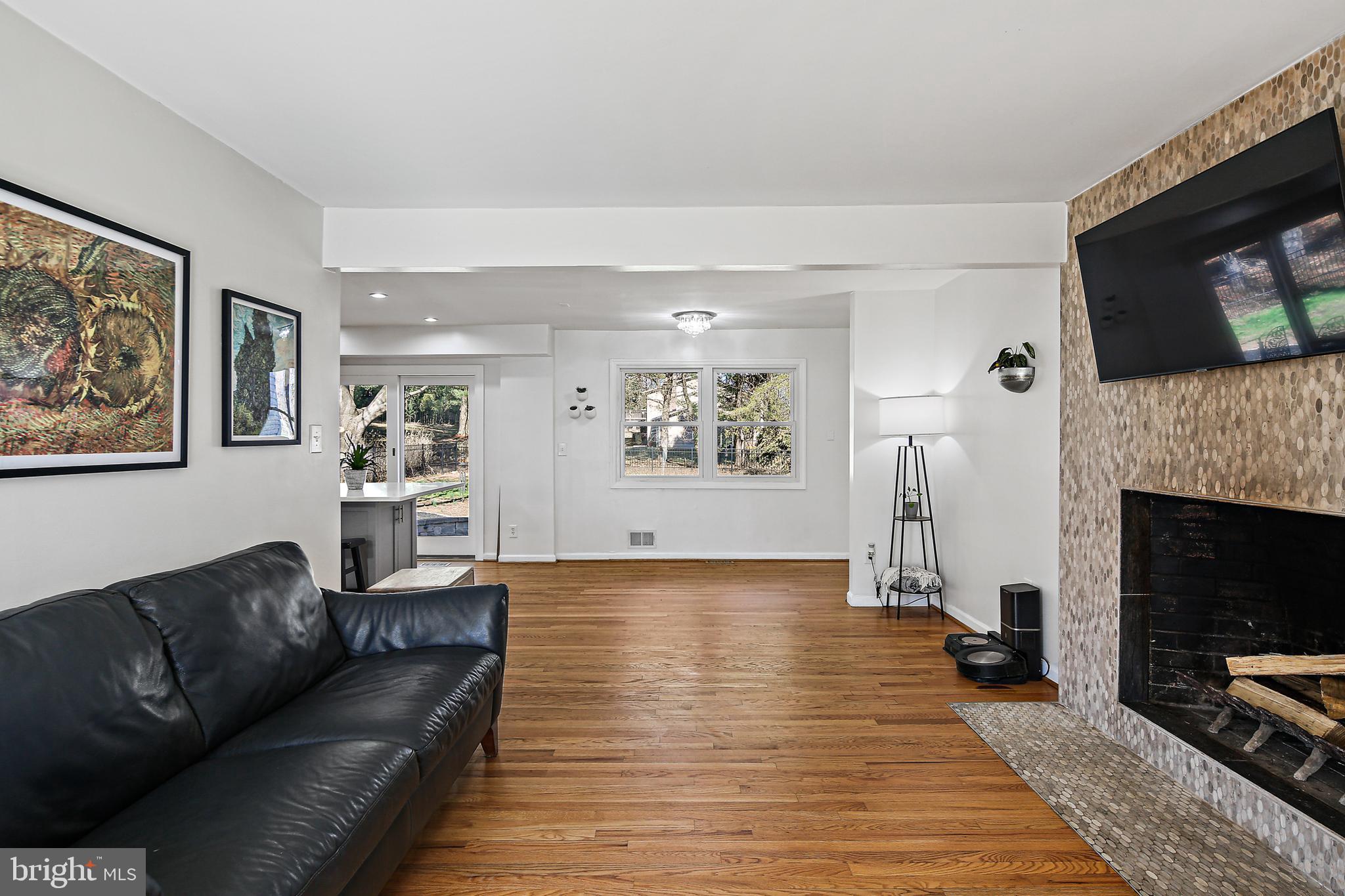 VALLEY HILLS - Residential