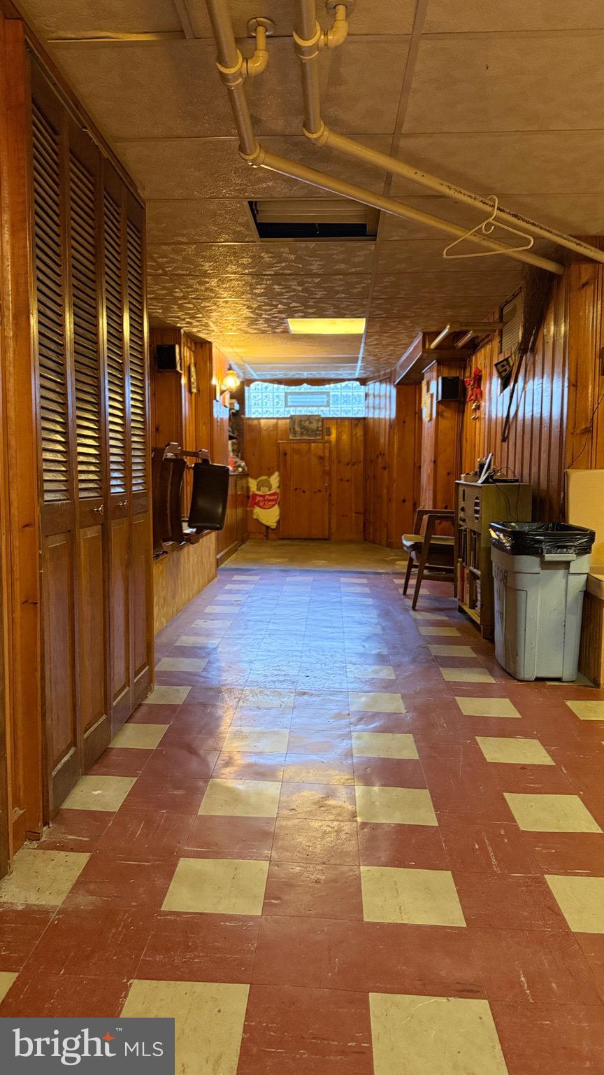 WEST OAK LANE - Residential