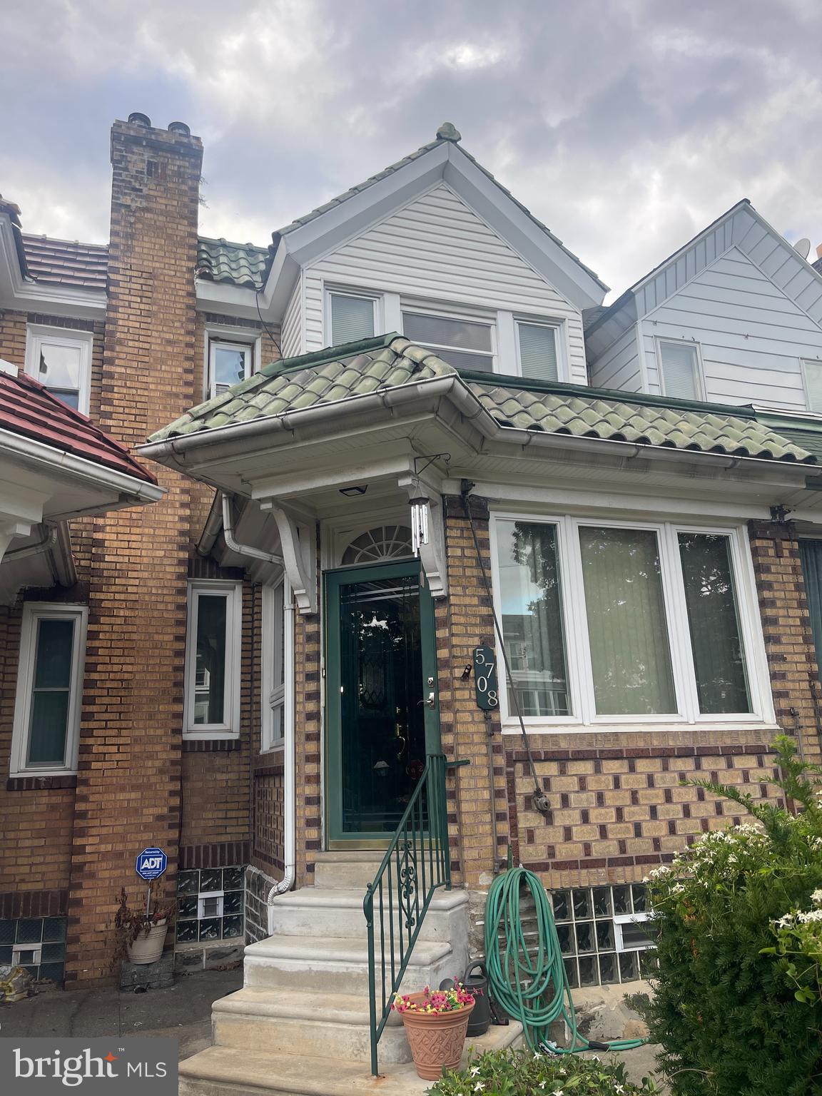 WEST OAK LANE - Residential