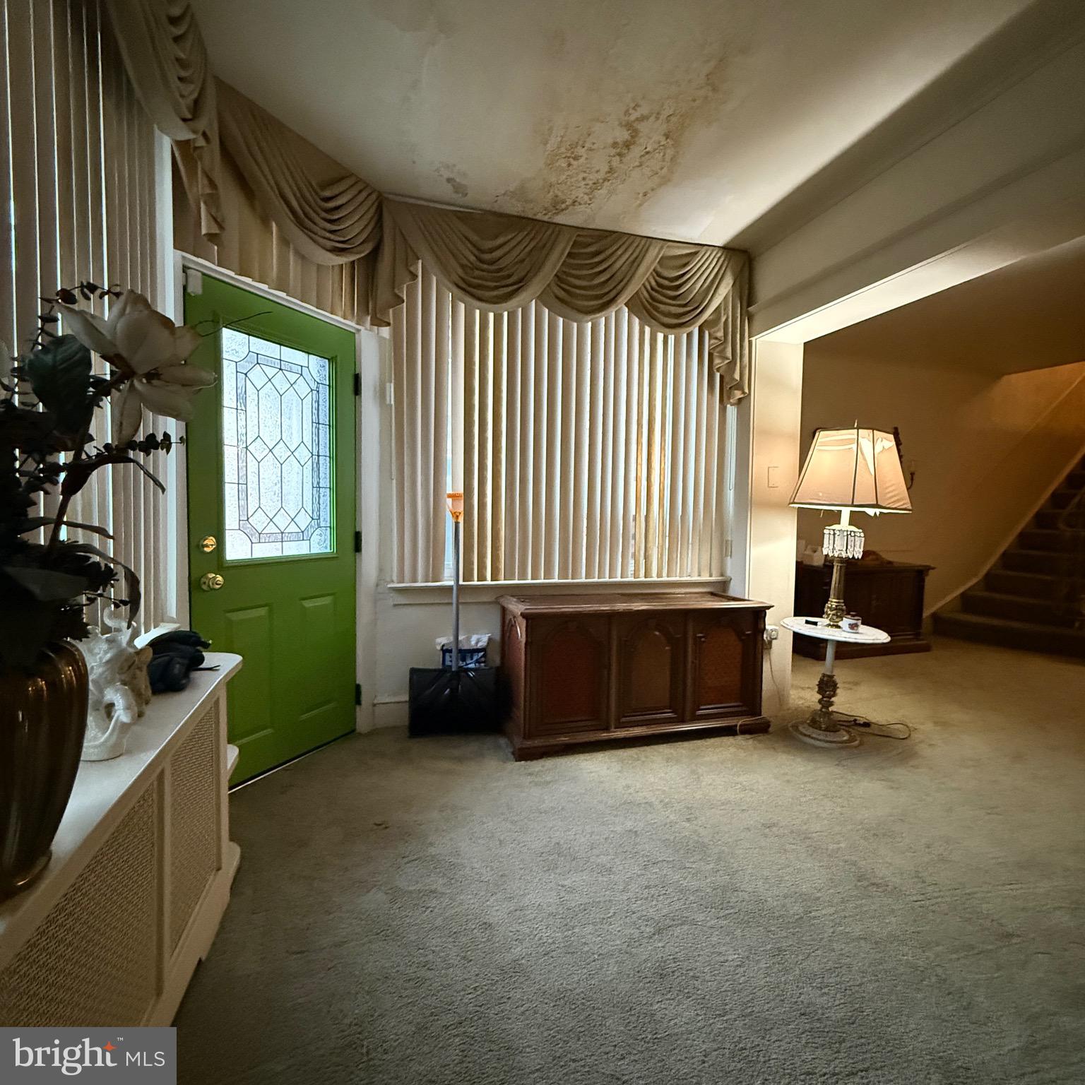 WEST OAK LANE - Residential