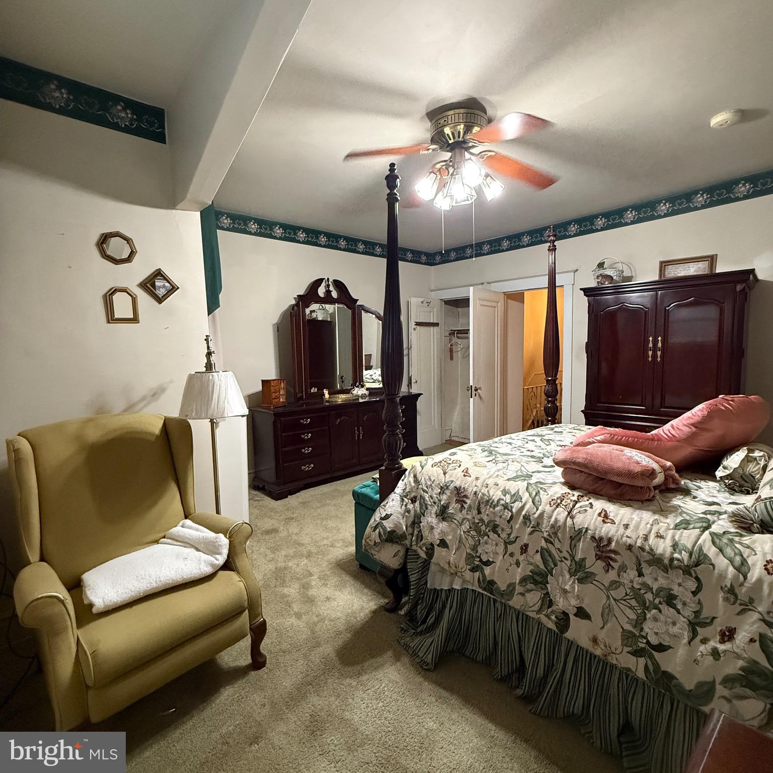 WEST OAK LANE - Residential