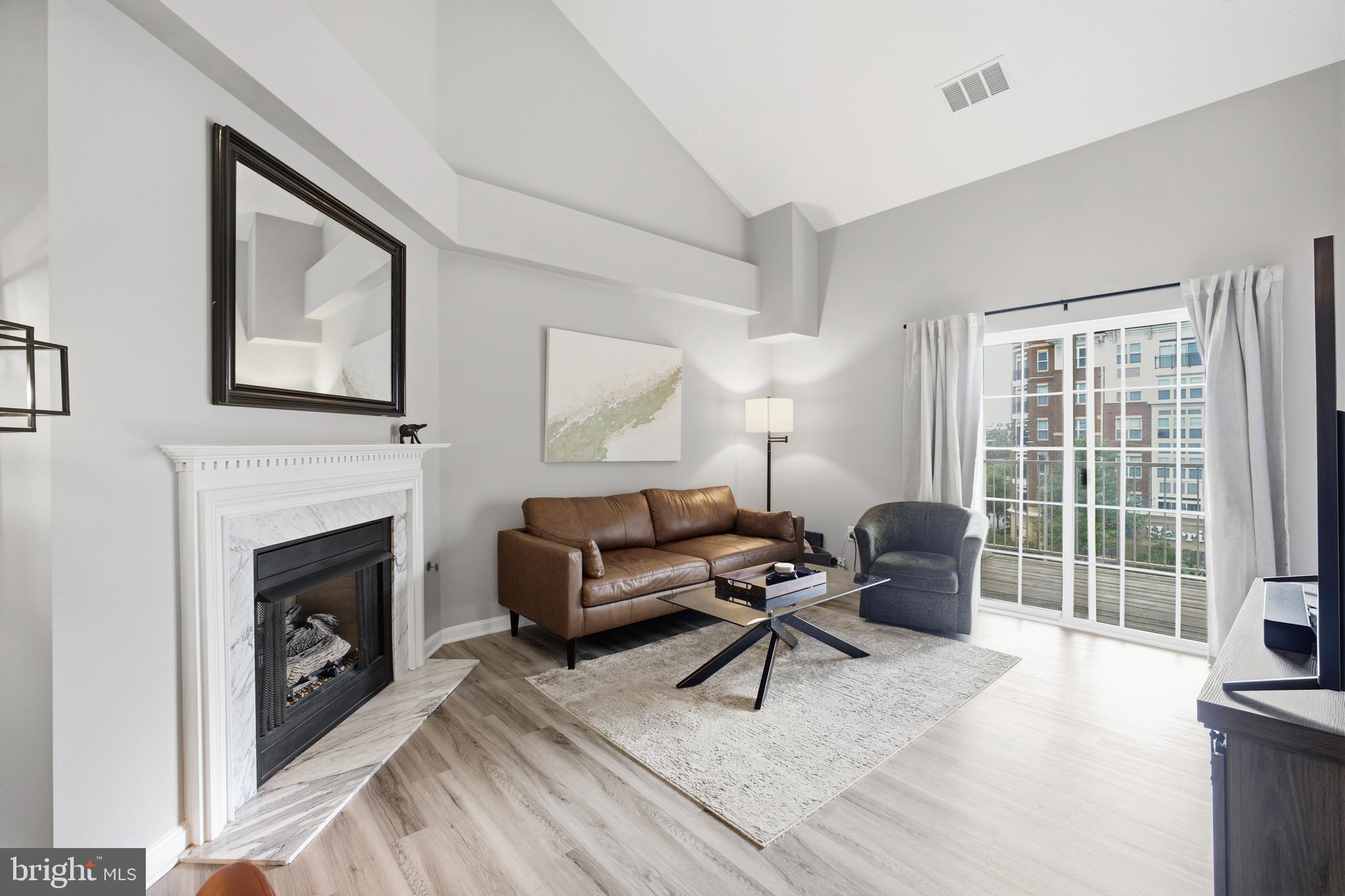 2720 BELLFOREST COURT 401