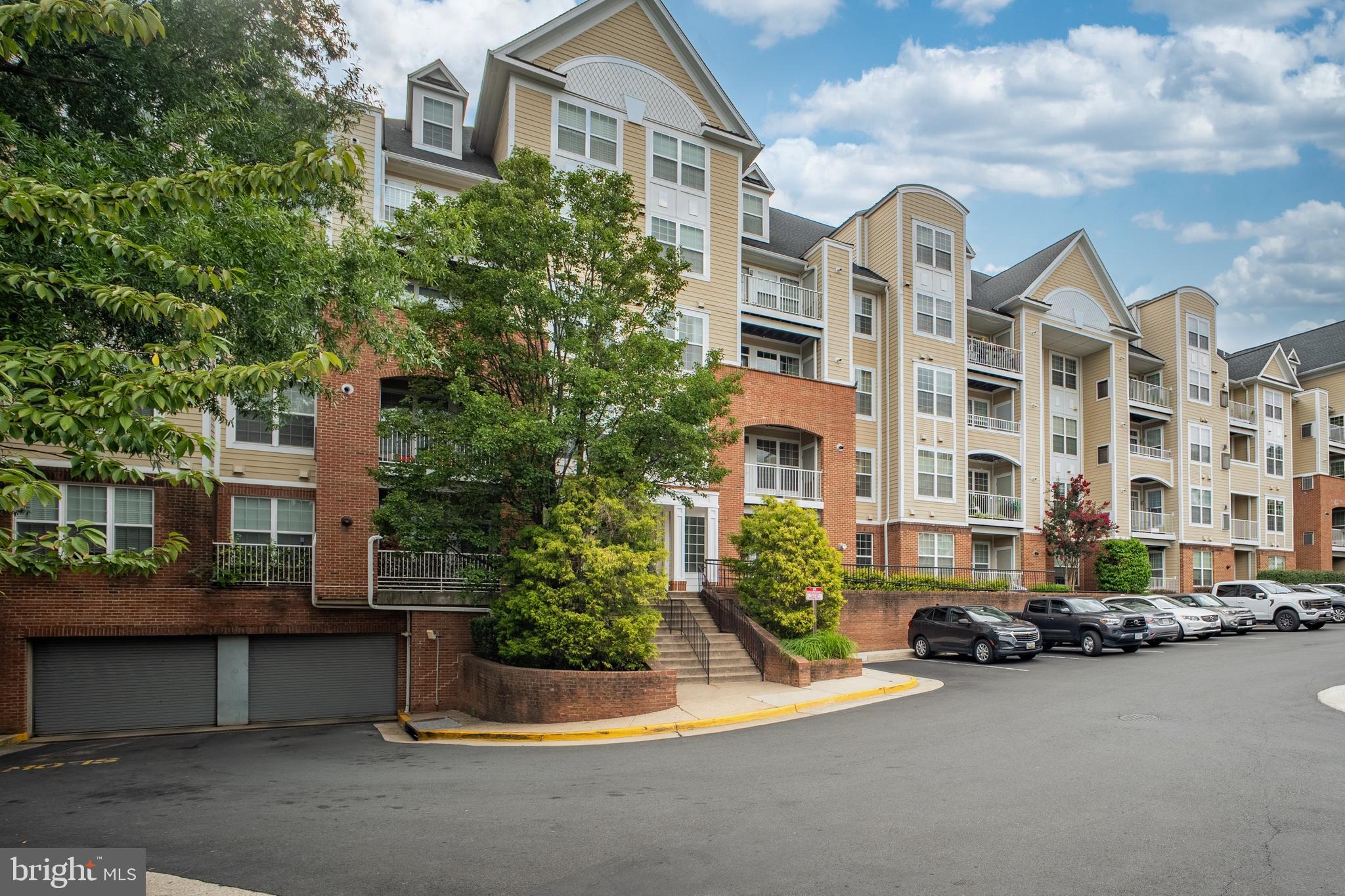 2720 BELLFOREST COURT 401