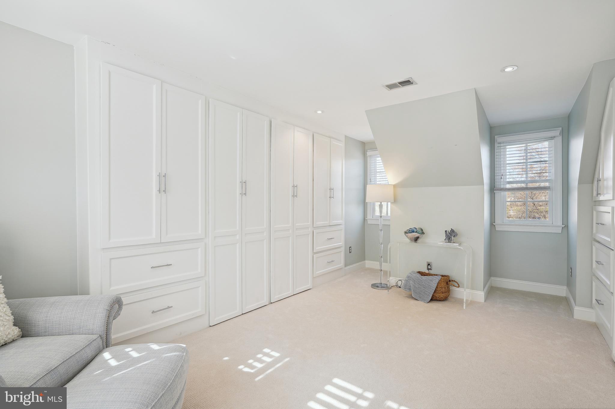 ROCK CREEK HILLS - Residential