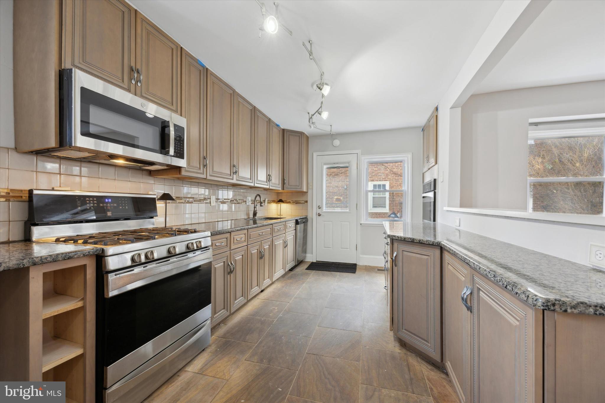 PENN WYNNE - Residential