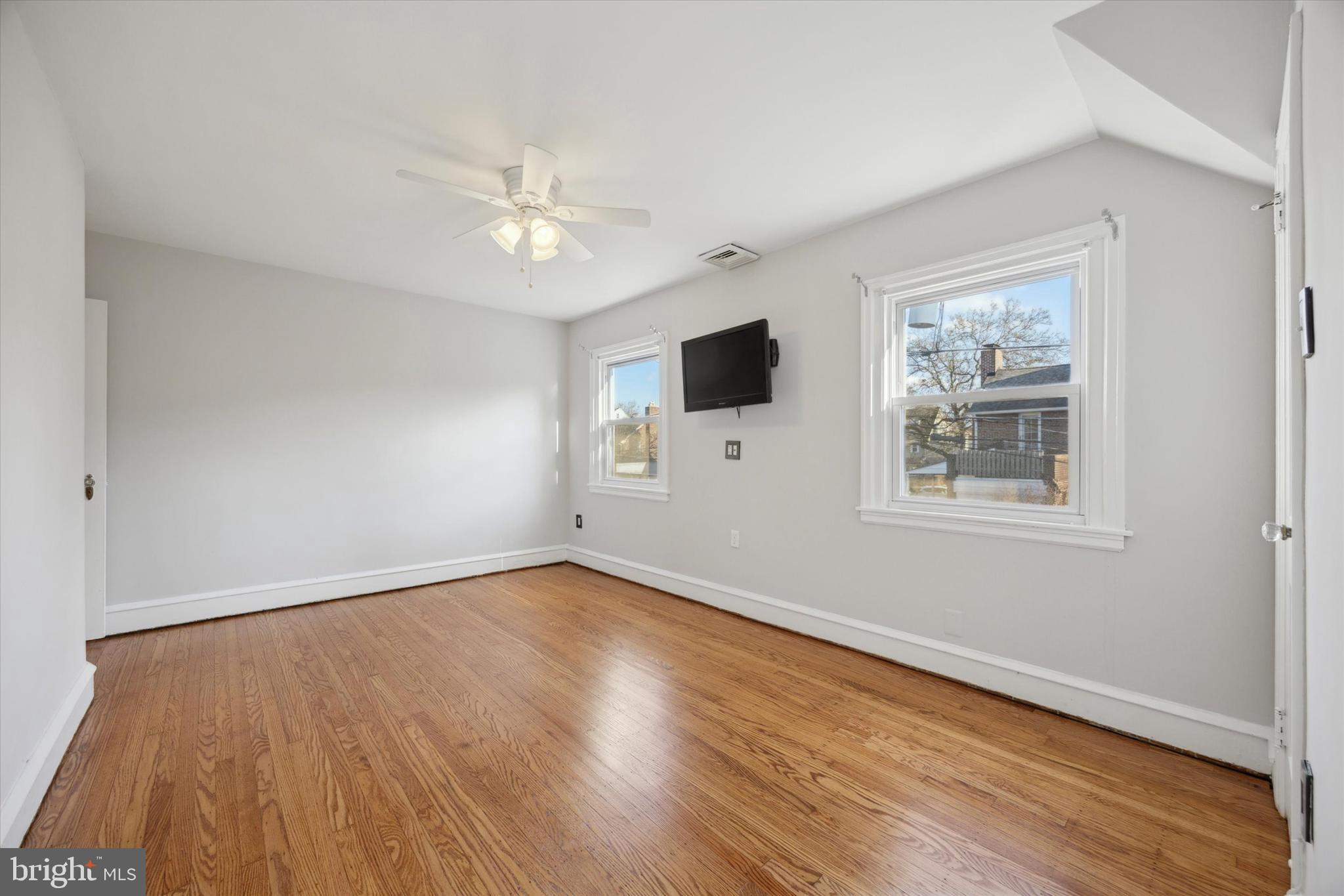 PENN WYNNE - Residential