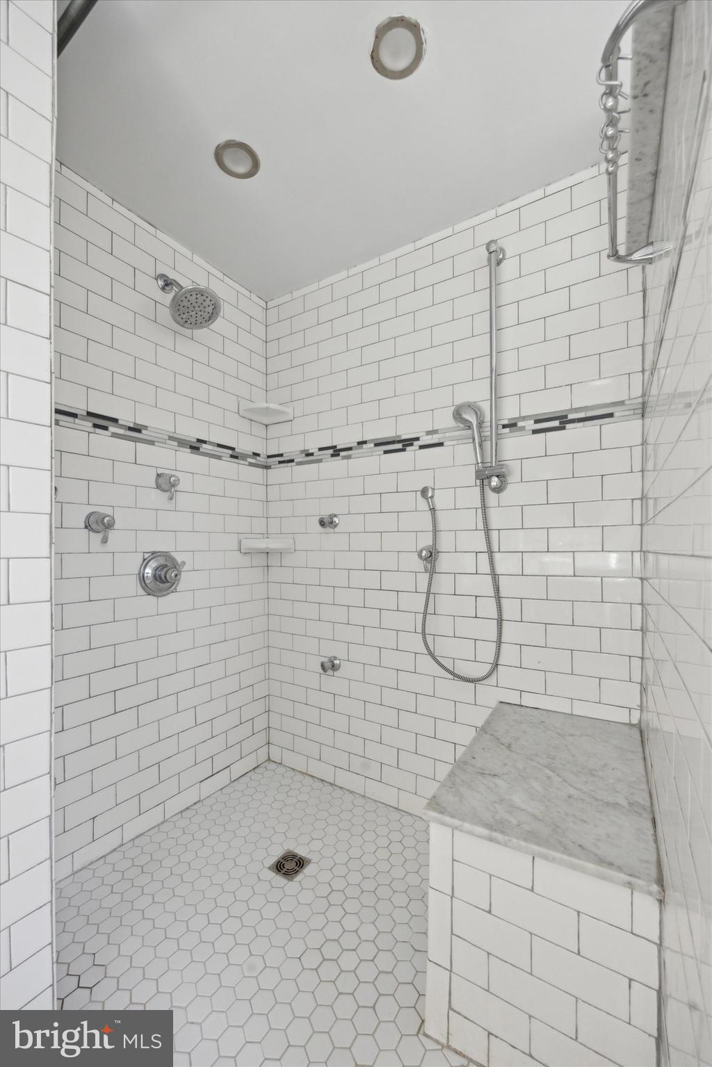 PENN WYNNE - Residential