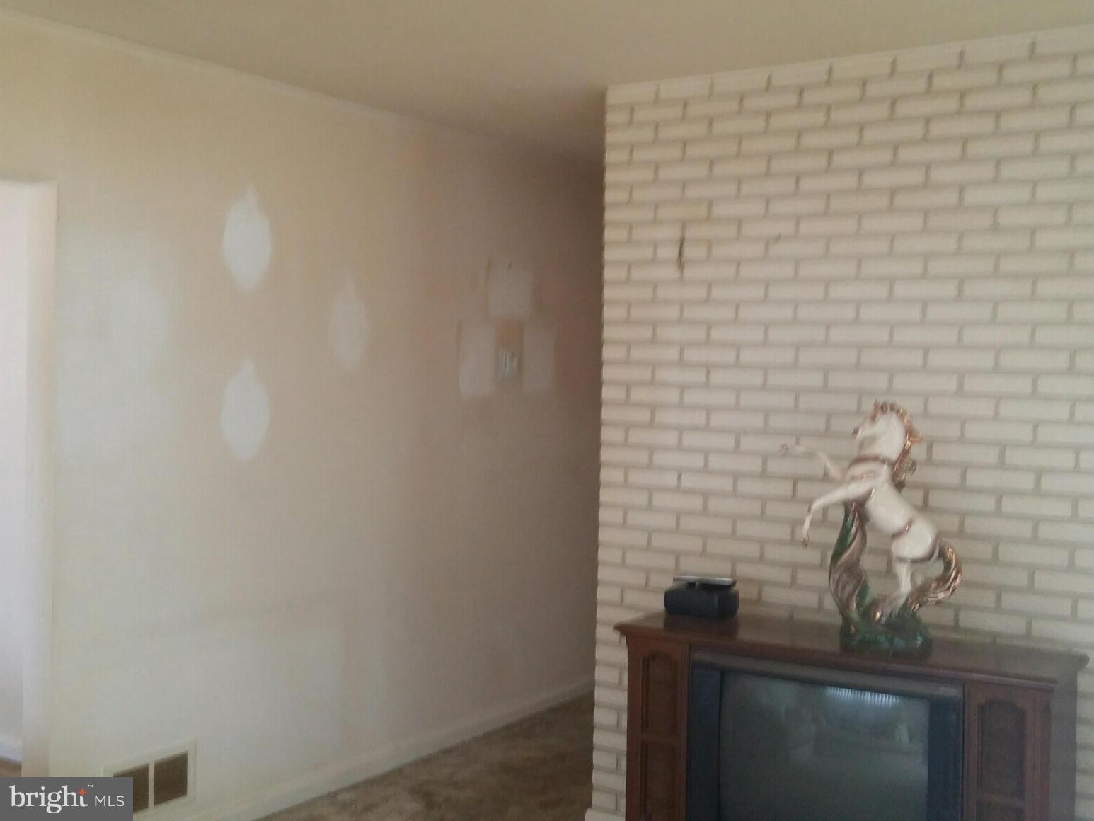 HAMMONDS FERRY - Residential