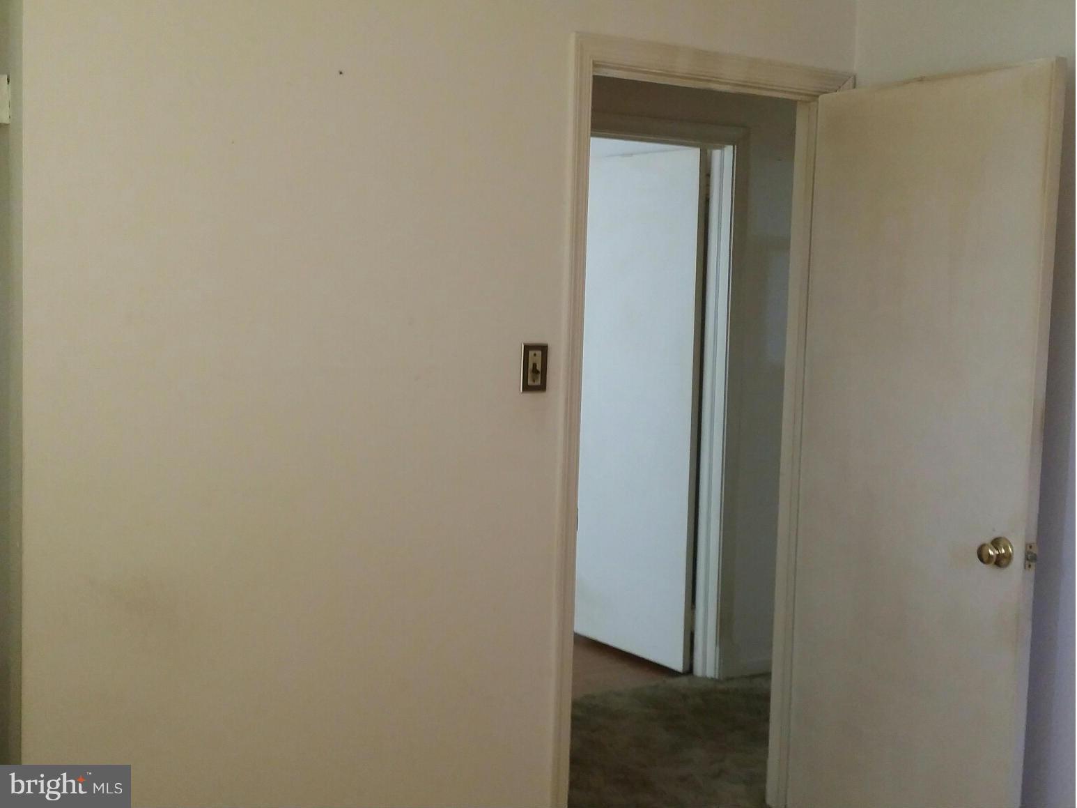 HAMMONDS FERRY - Residential