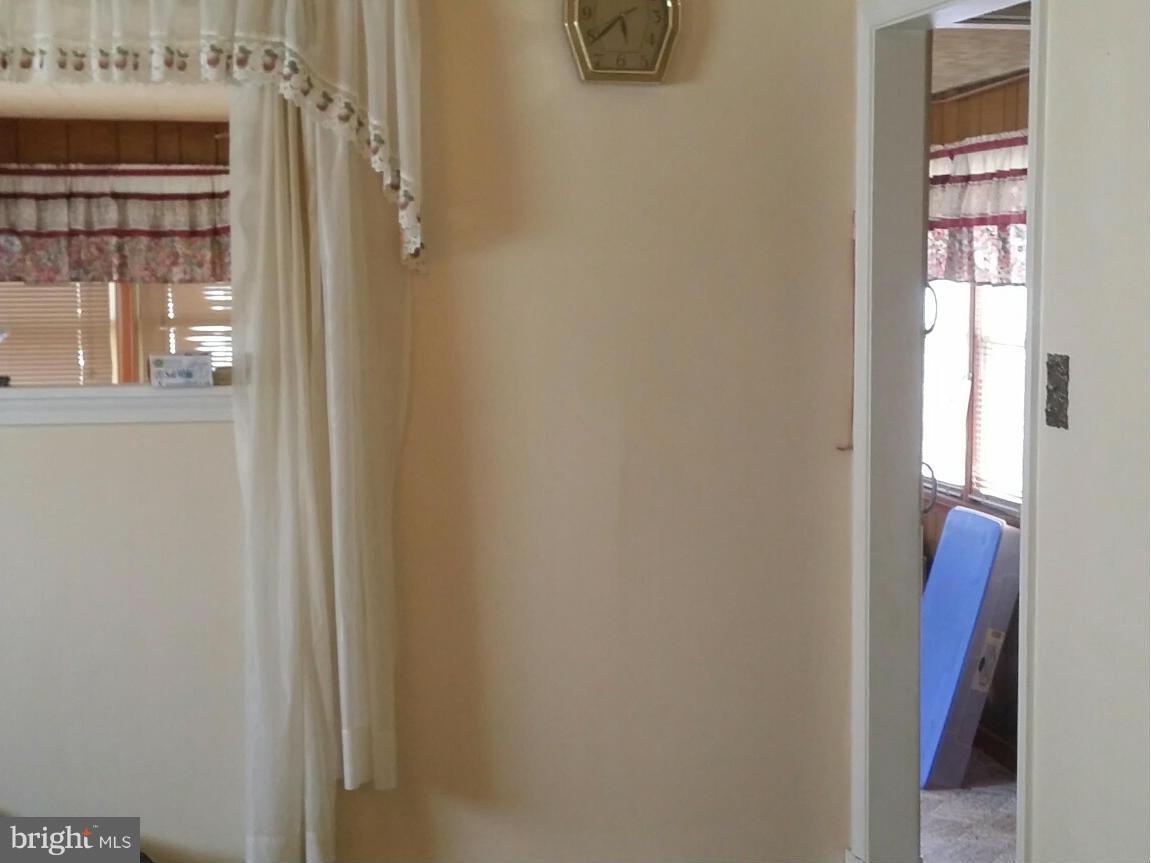 HAMMONDS FERRY - Residential