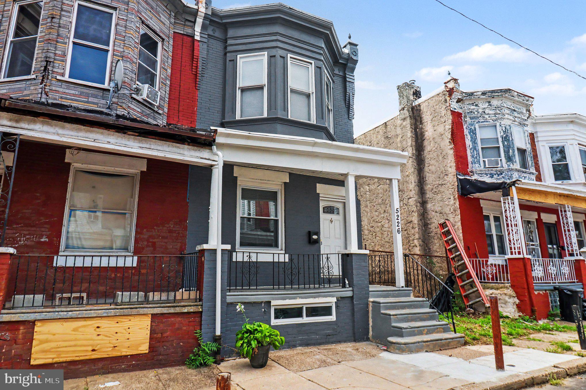 5226 REINHARD STREET