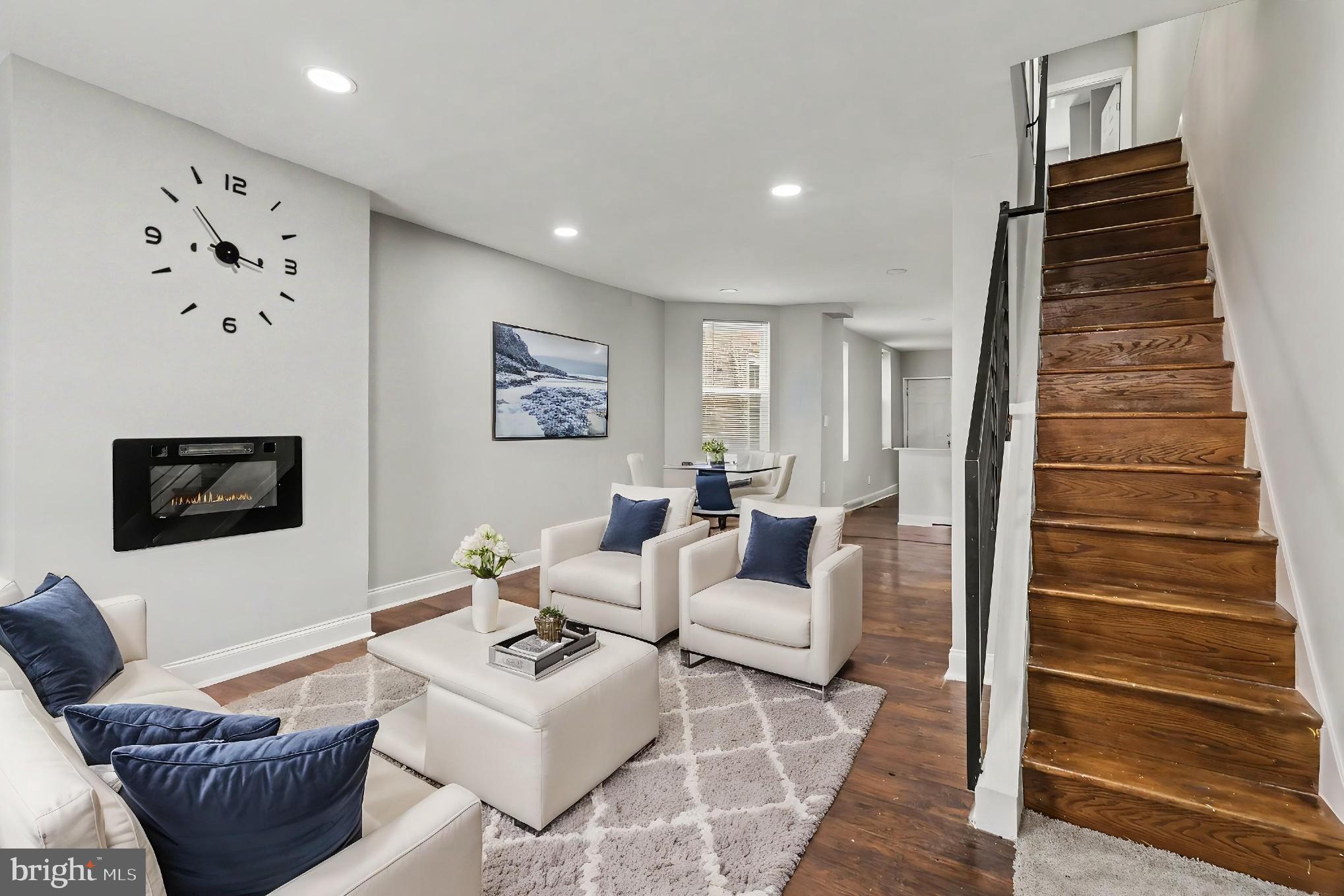 5226 REINHARD STREET