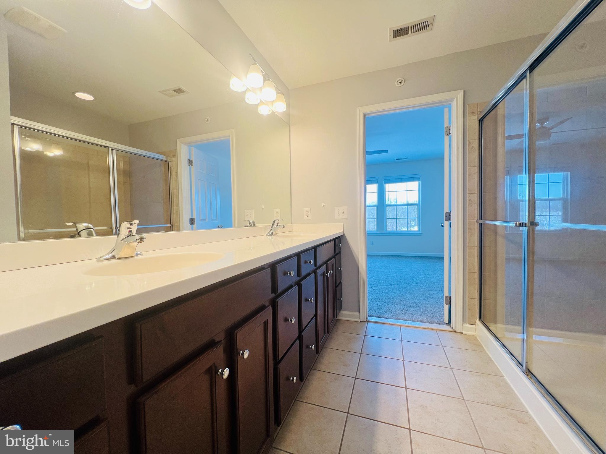 APPLECROSS - Residential