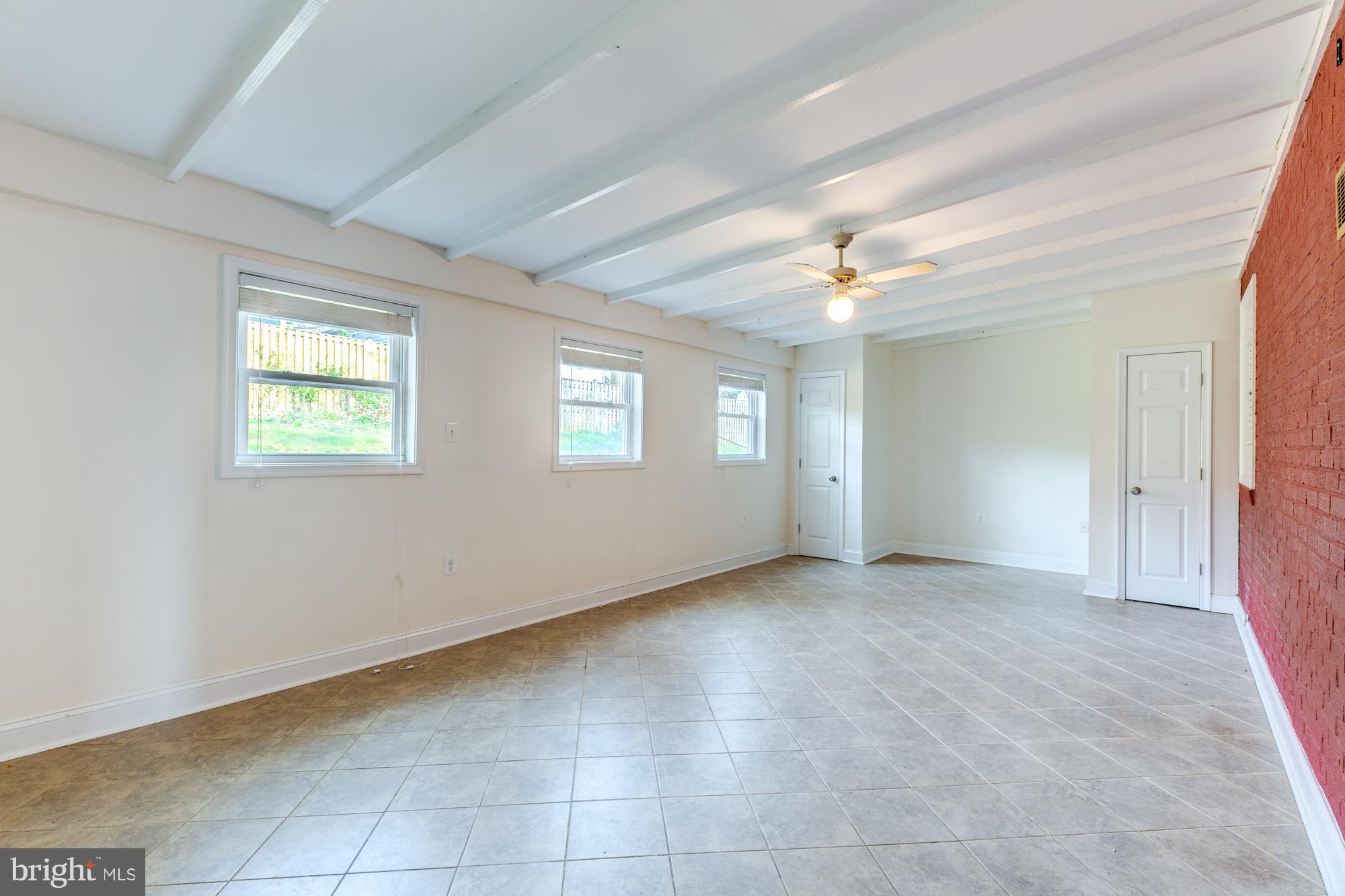 DOUGLAS PARK - Residential Lease