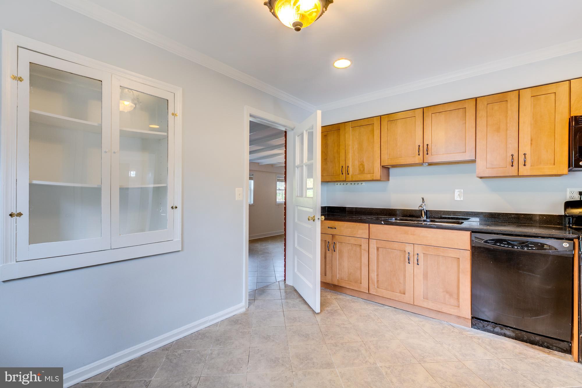 DOUGLAS PARK - Residential Lease