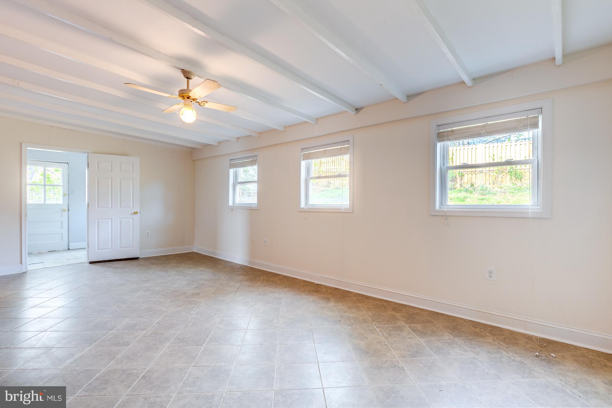 DOUGLAS PARK - Residential Lease