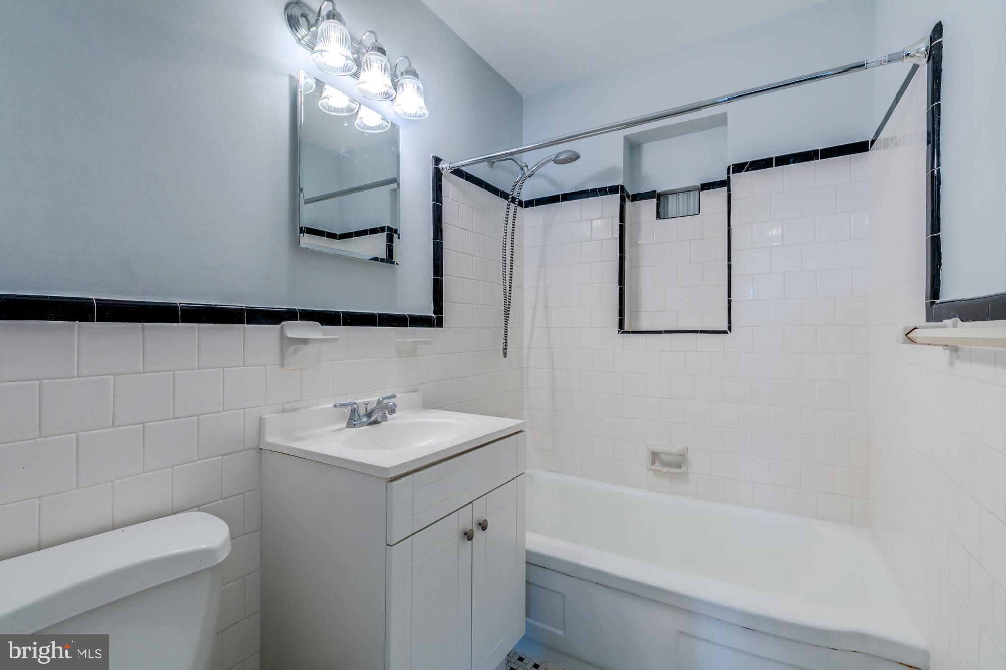 DOUGLAS PARK - Residential Lease