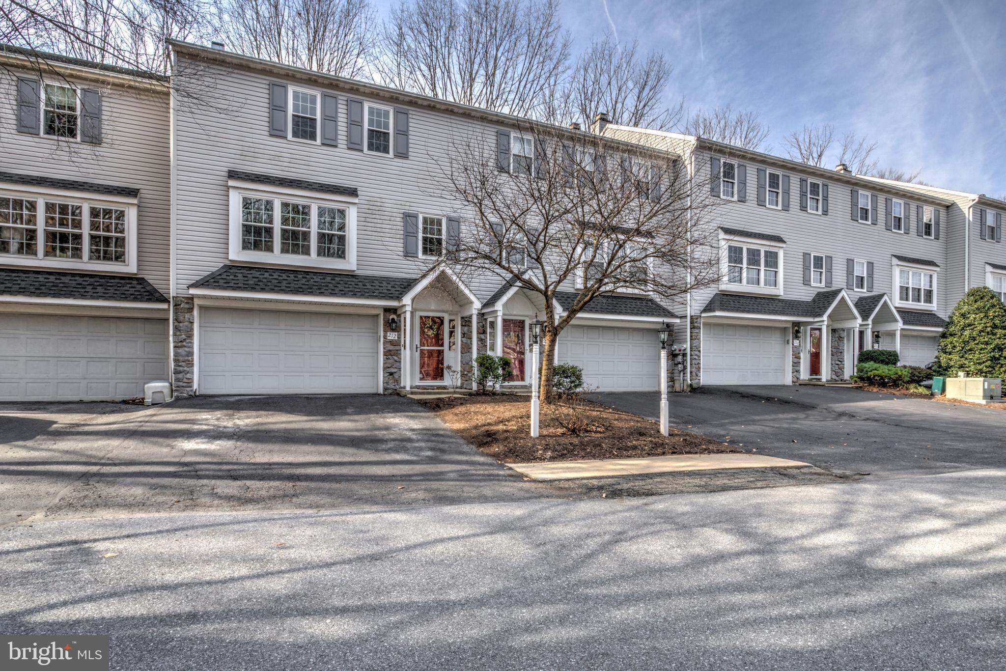 TREETOPS - Residential