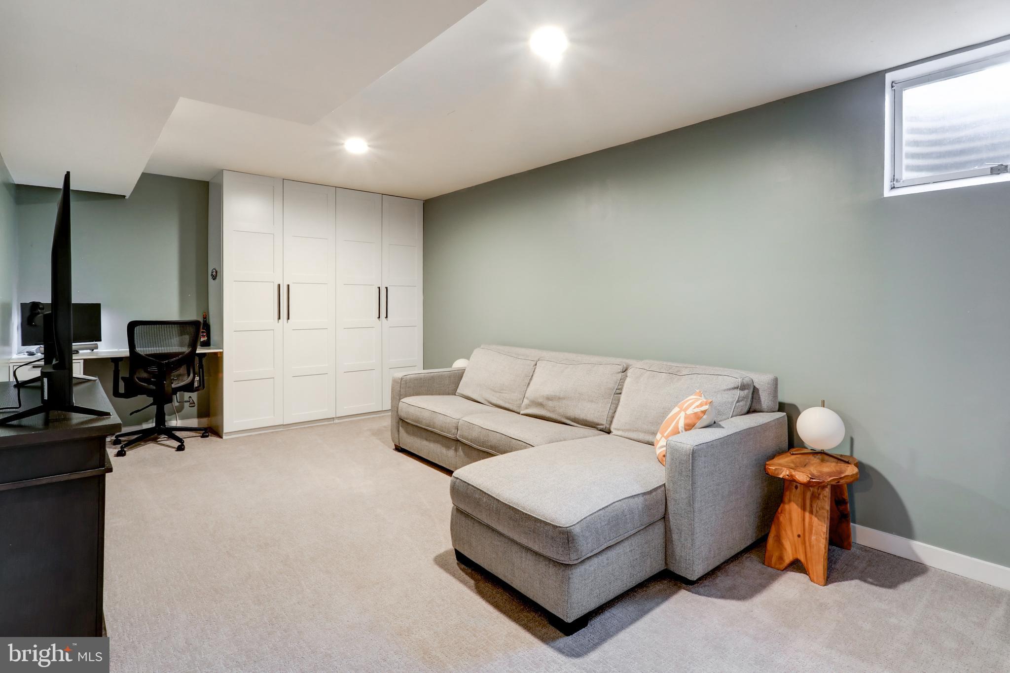 TREETOPS - Residential