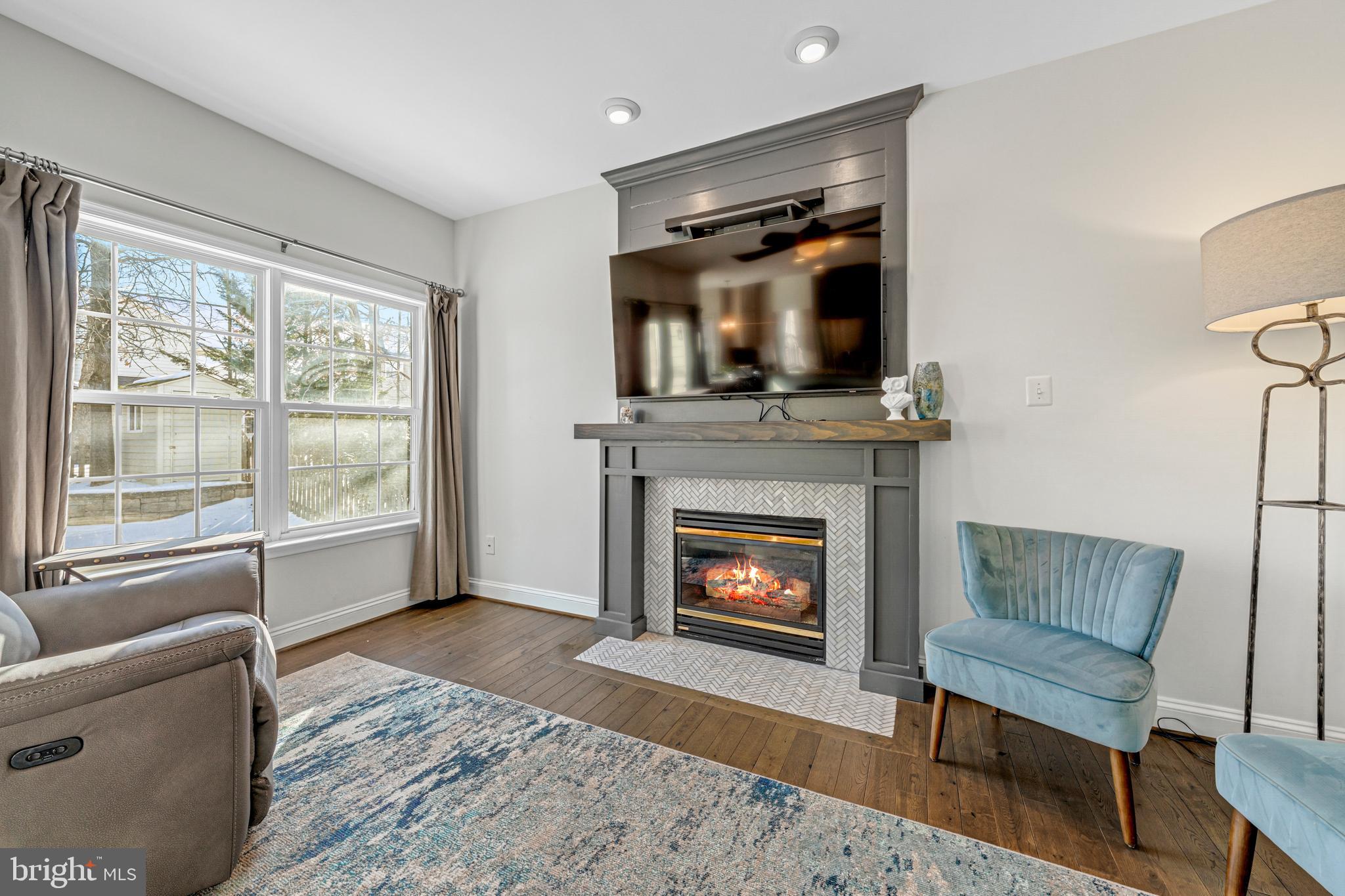 ASHBURN FARM - Residential