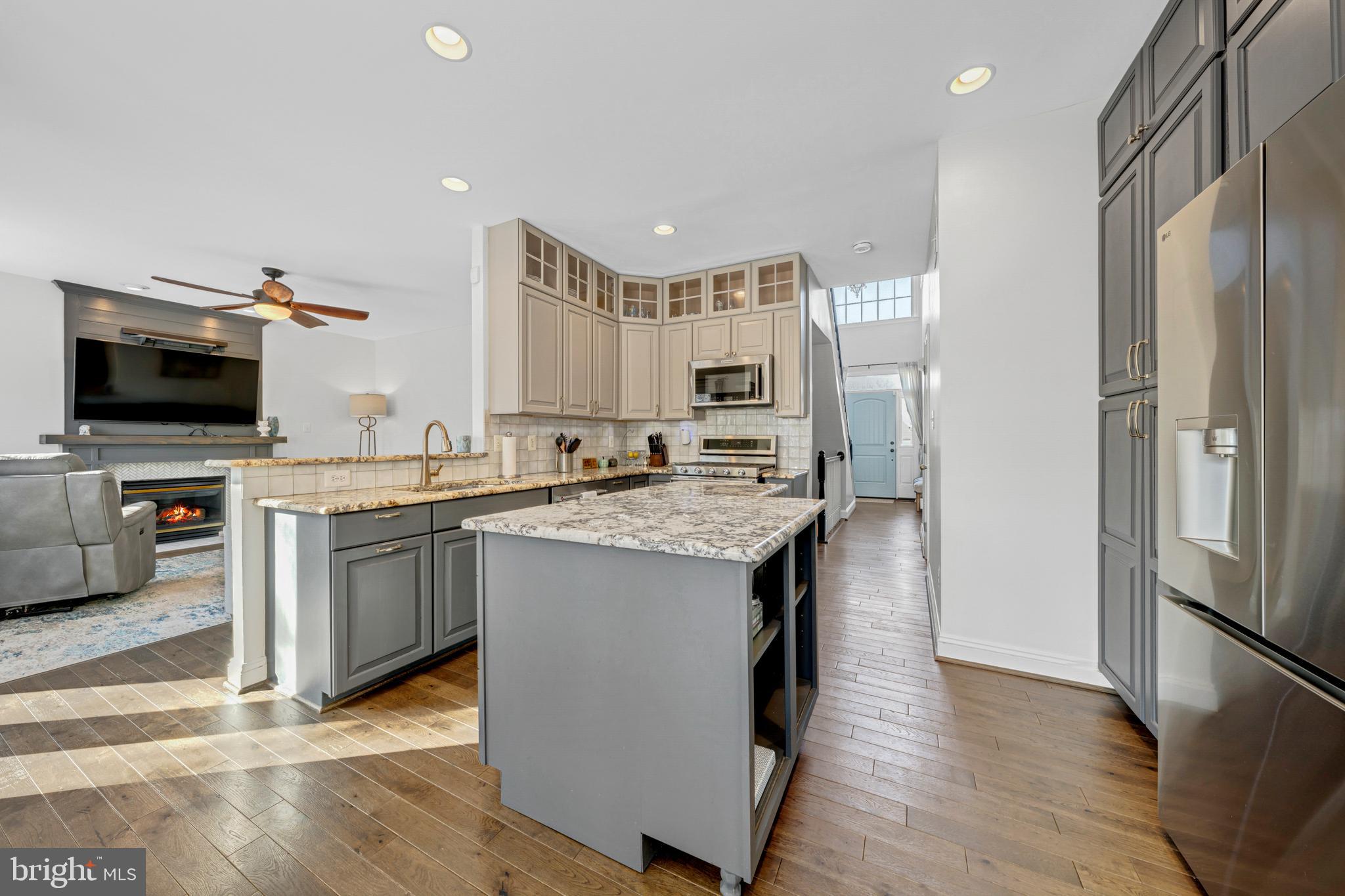 ASHBURN FARM - Residential