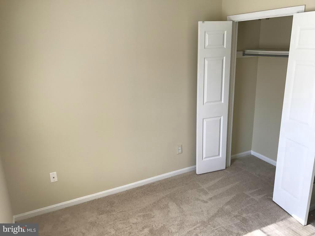 ROLLING OAKS - Residential