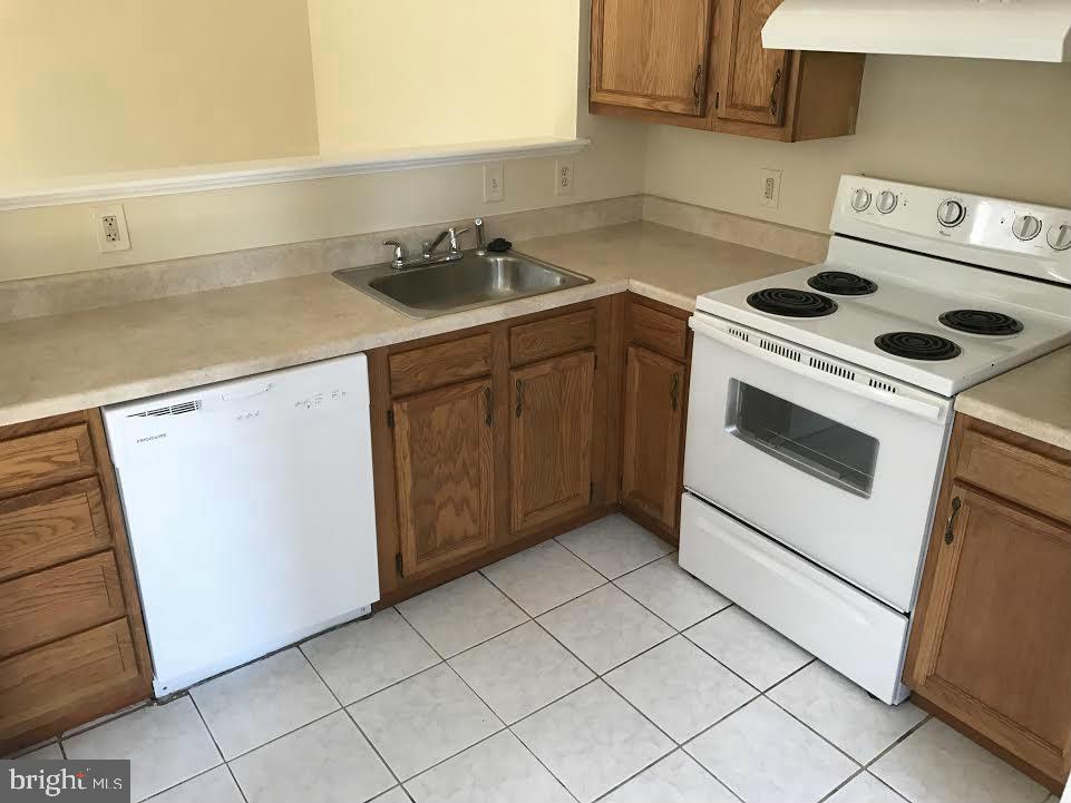 ROLLING OAKS - Residential