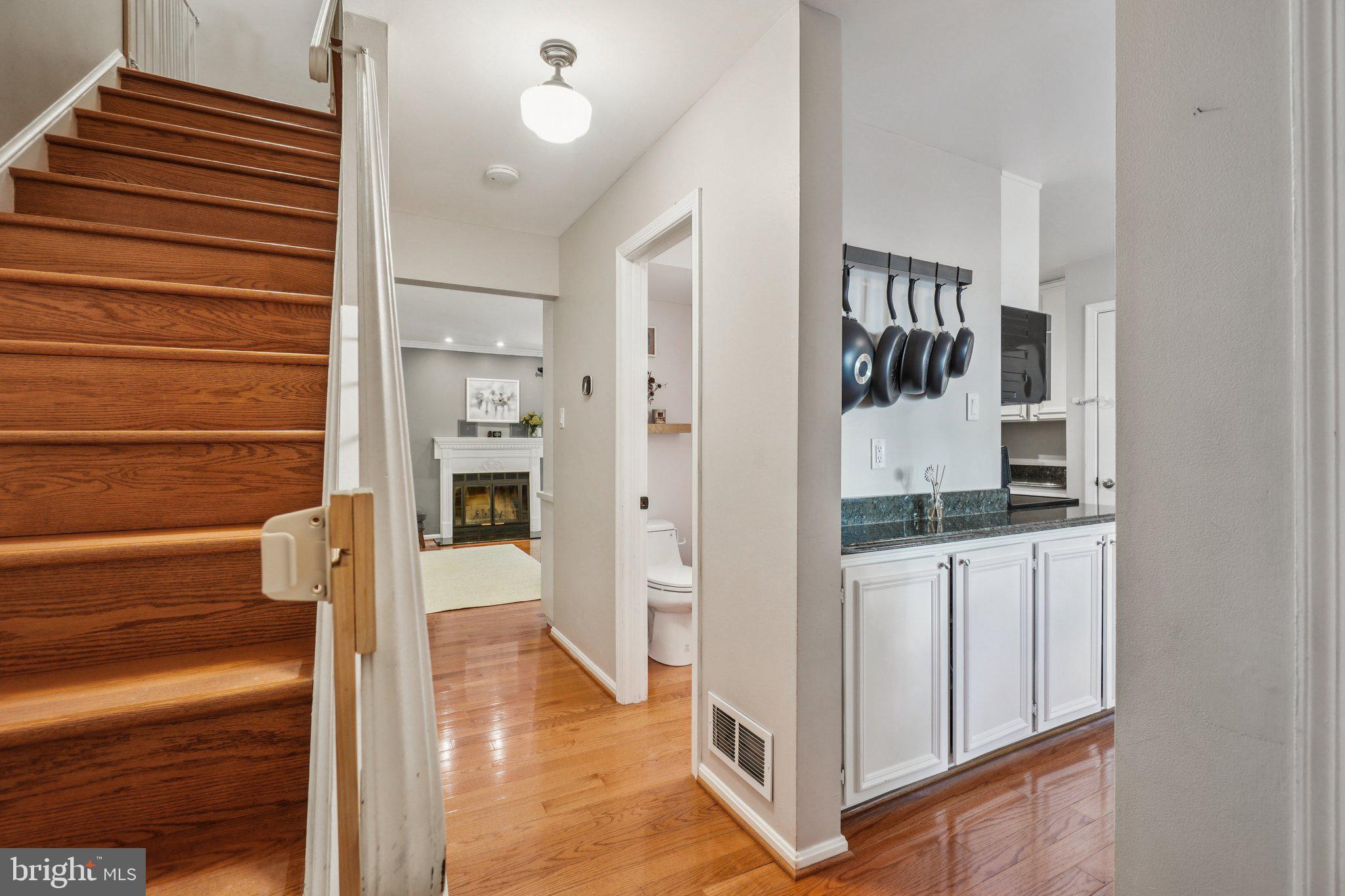 BURKE CENTRE - Residential