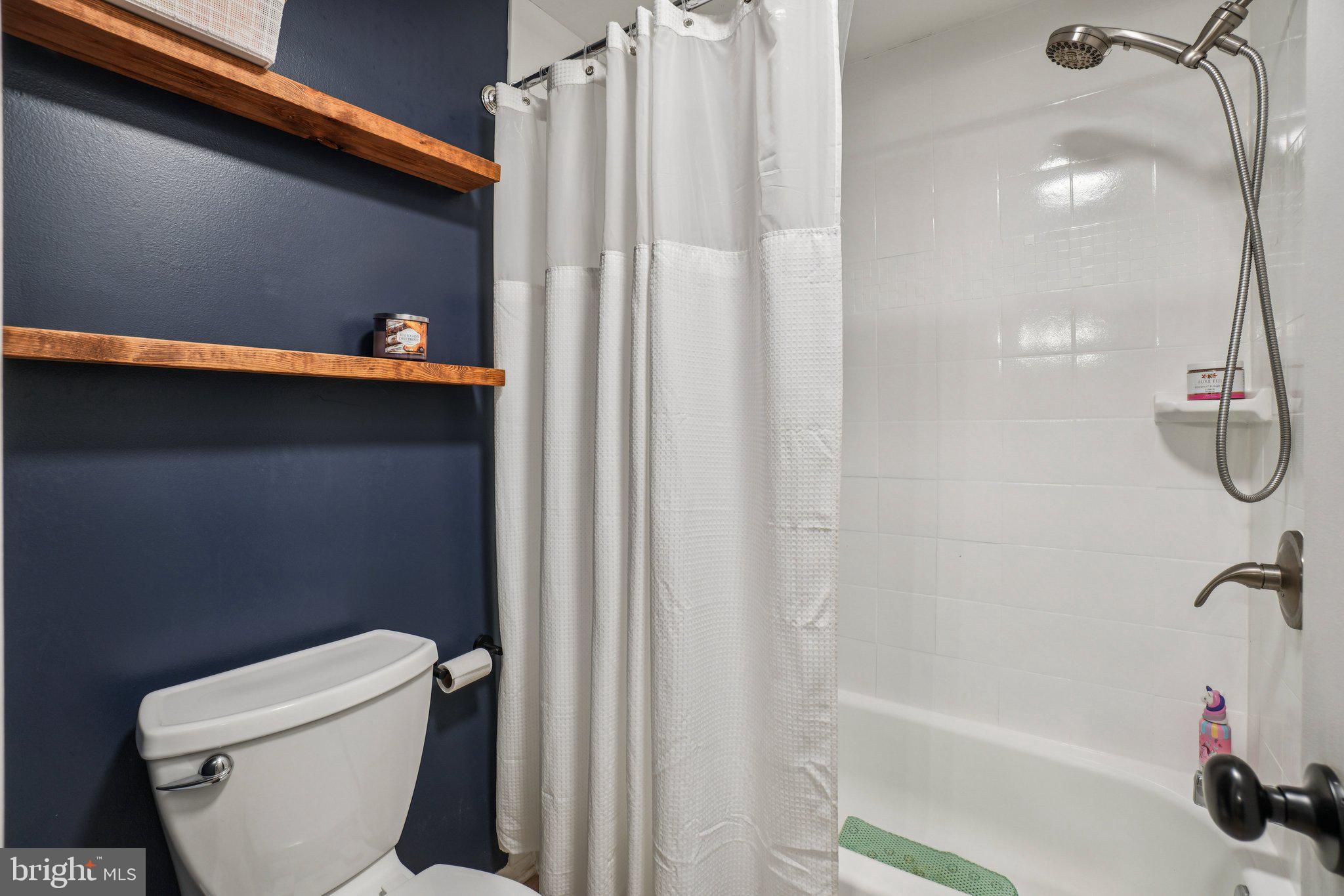 BURKE CENTRE - Residential