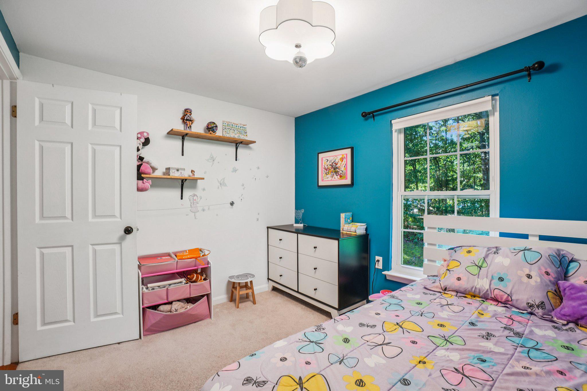 BURKE CENTRE - Residential