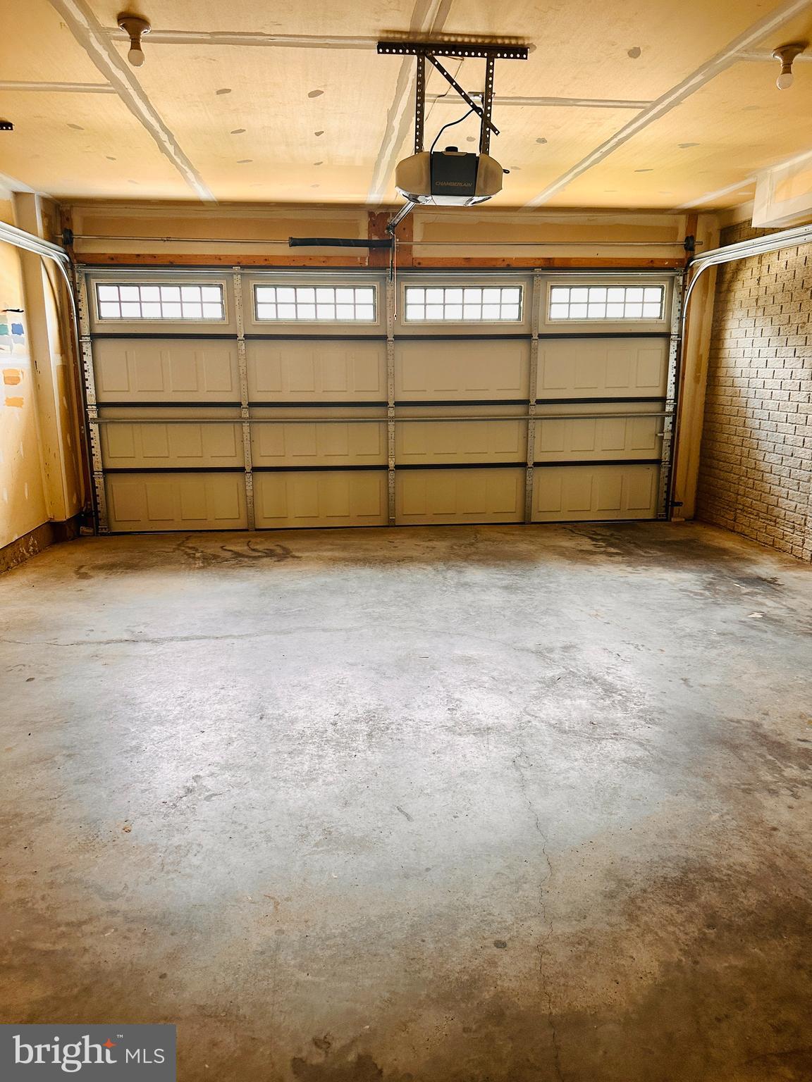 BRAMBLETON - Residential Lease