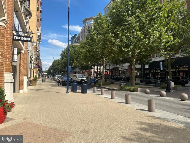 NATIONAL HARBOR - Residential Lease