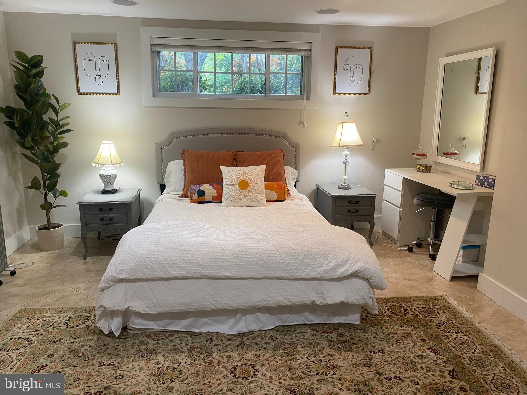 FRANKLIN PARK - Residential Lease