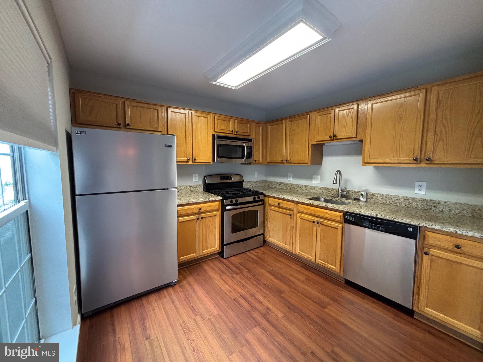 GUNSTON CORNER - Residential Lease