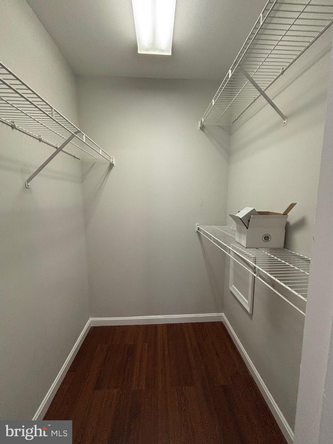 GUNSTON CORNER - Residential Lease